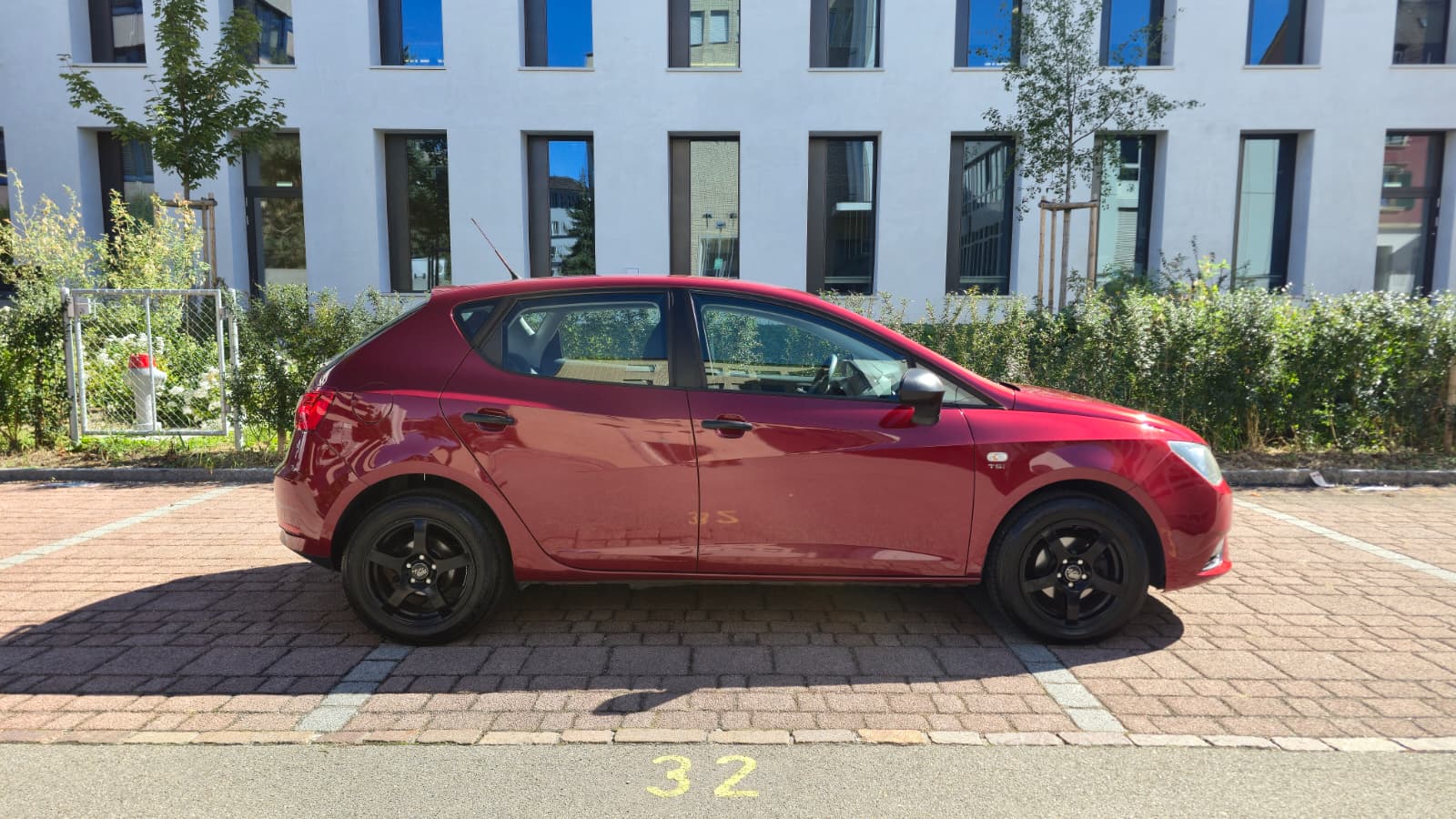 SEAT Ibiza 1.2 TSI Style| Frisch ab MFK| Frisch Ab Service| 8 Fach| Radio DAB / Bluetooth / USB| Top gepflegt-image-3