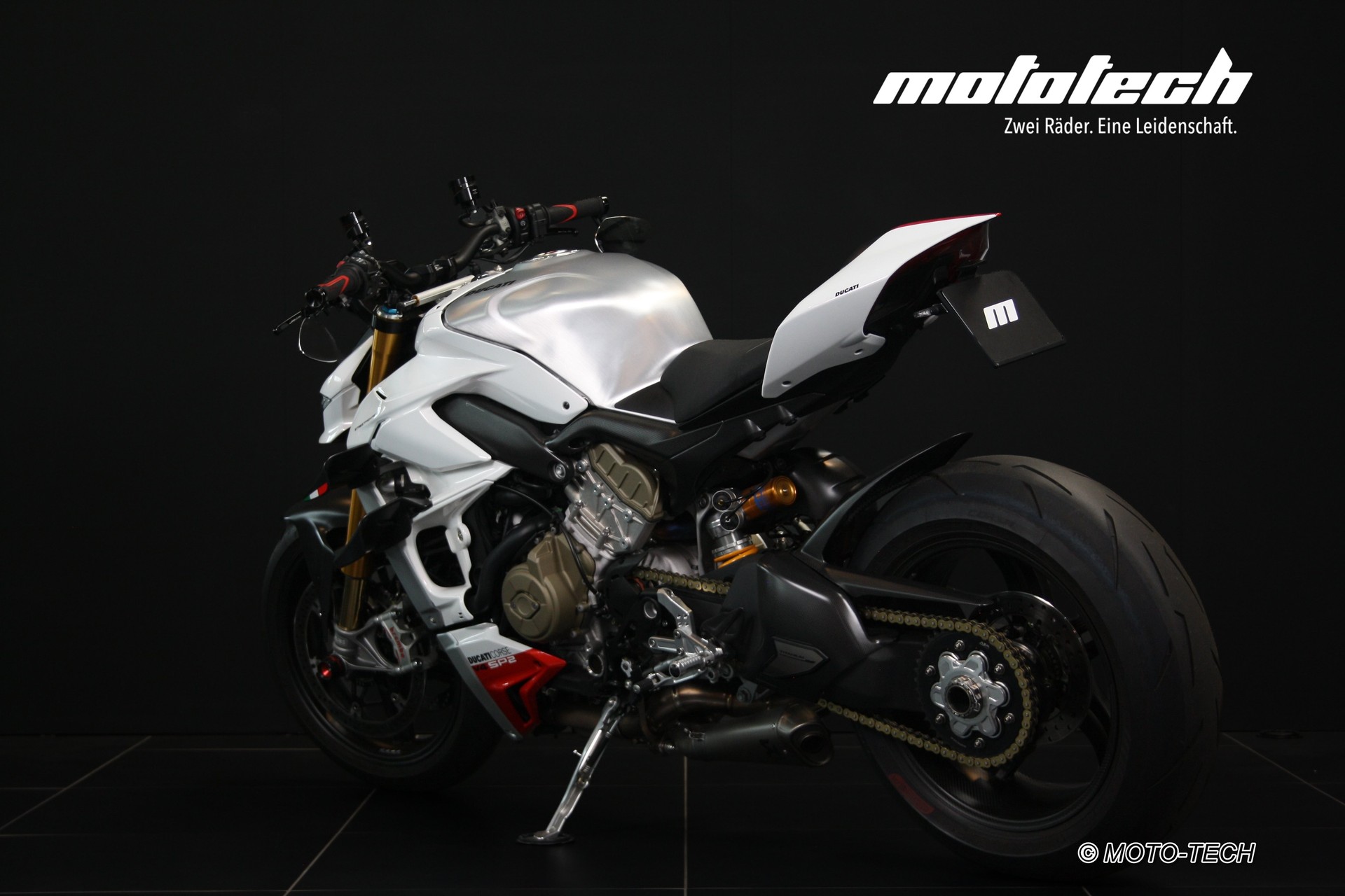 DUCATI Streetfighter V4 SP2 Speciale-image-3