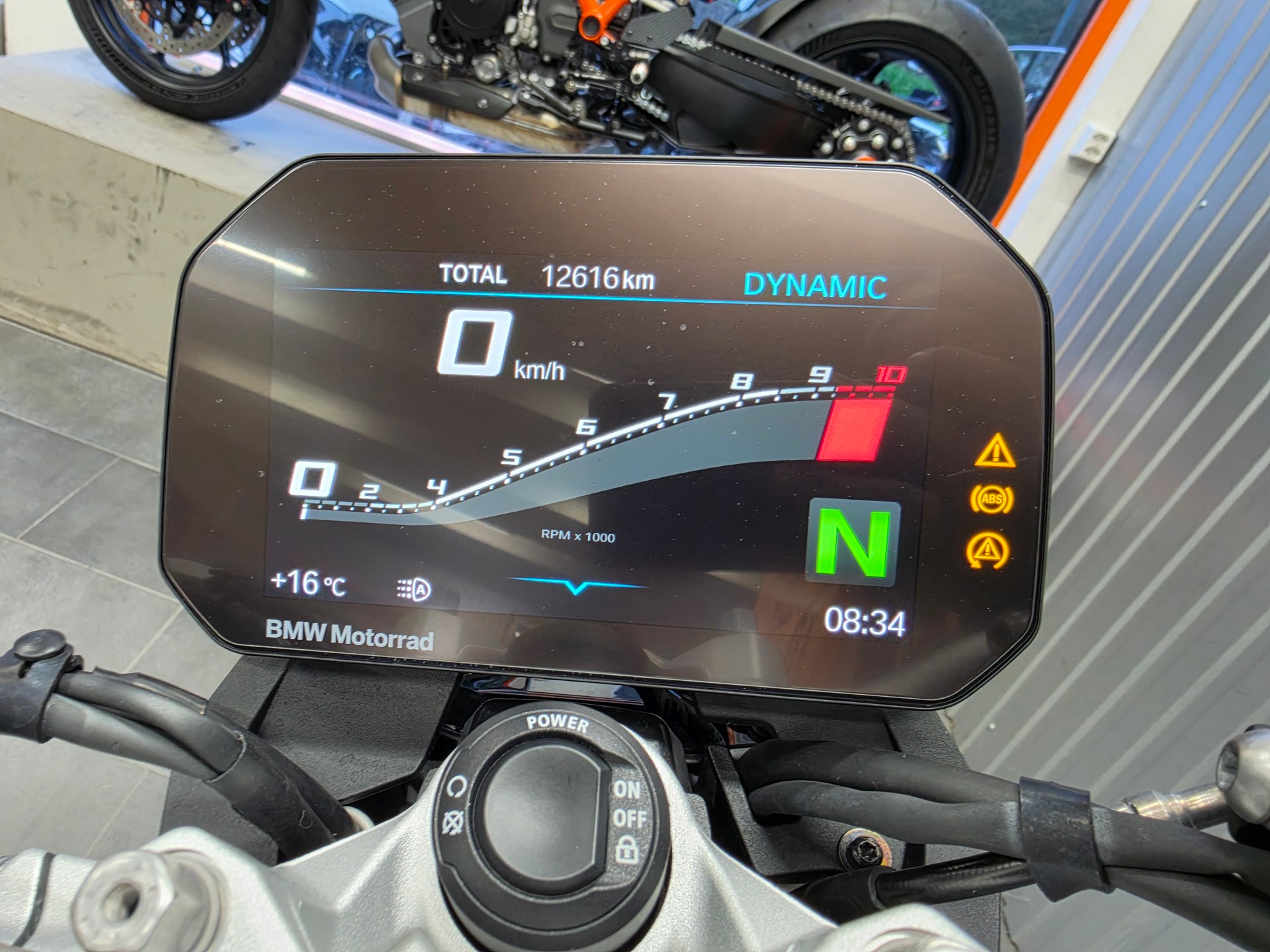 BMW F 900 R A2 (35kW) ABS-image-8