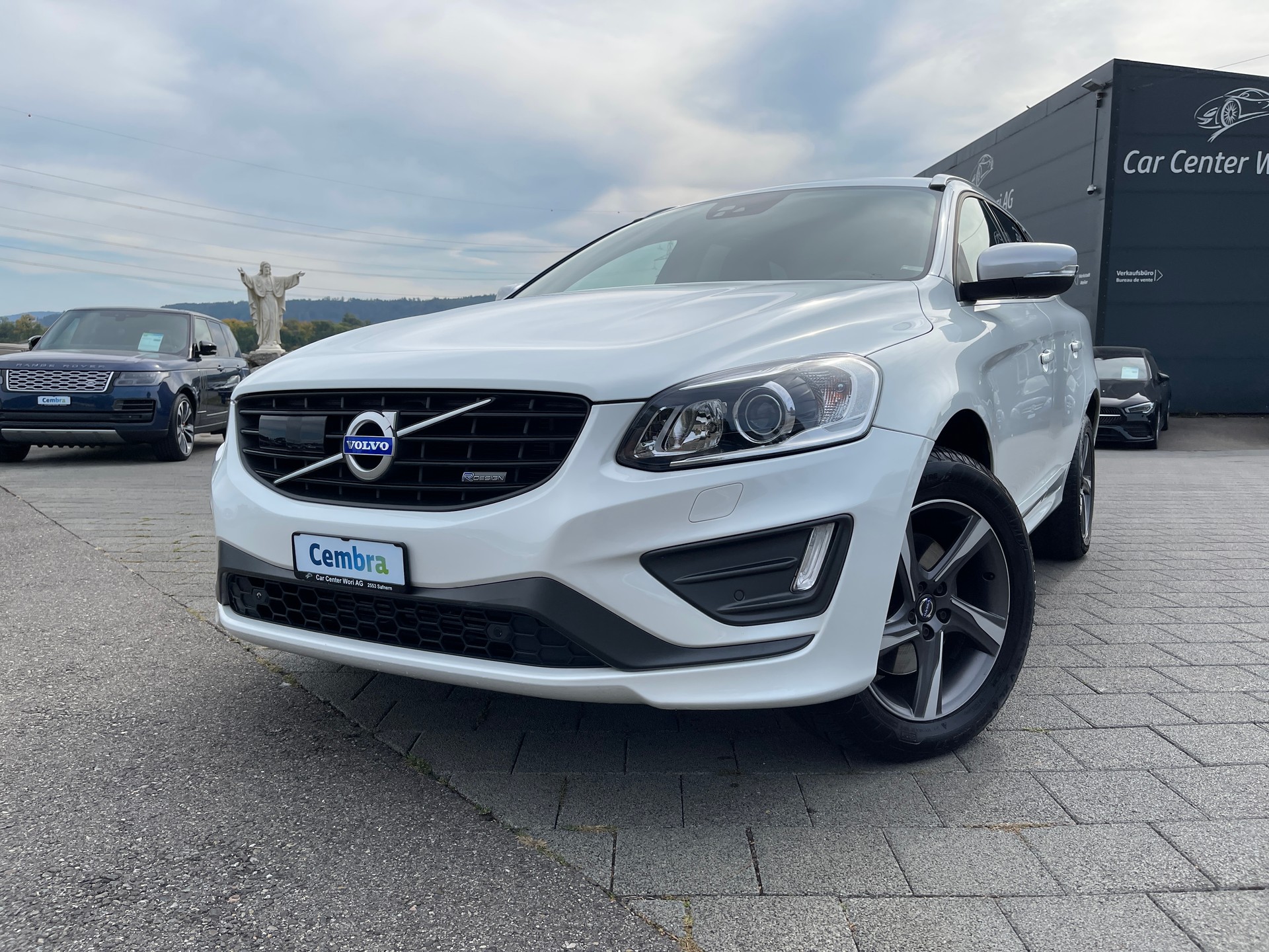 VOLVO XC60 D4 AWD Kinetic R-Design Geartronic