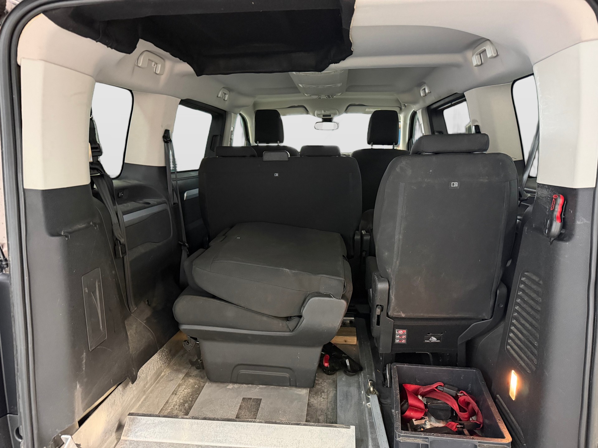 TOYOTA Proace Verso 2.0 D-4D Shuttle L1 | 1 Platz für Rollstuhl | 7-Plätzer | Elektrische Türen L+R | Ab MFK 03.2026-image-13