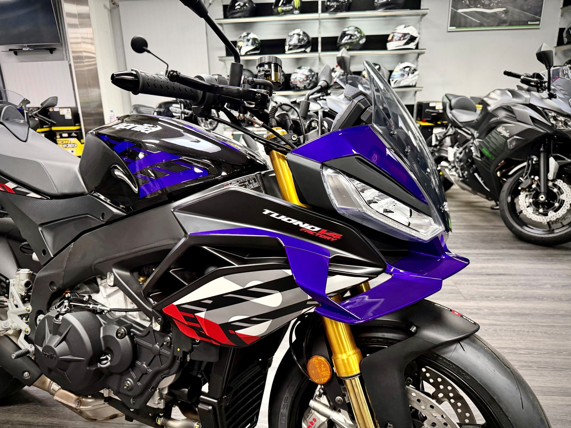 APRILIA Tuono V4 1100 E5+ Factory-image-5