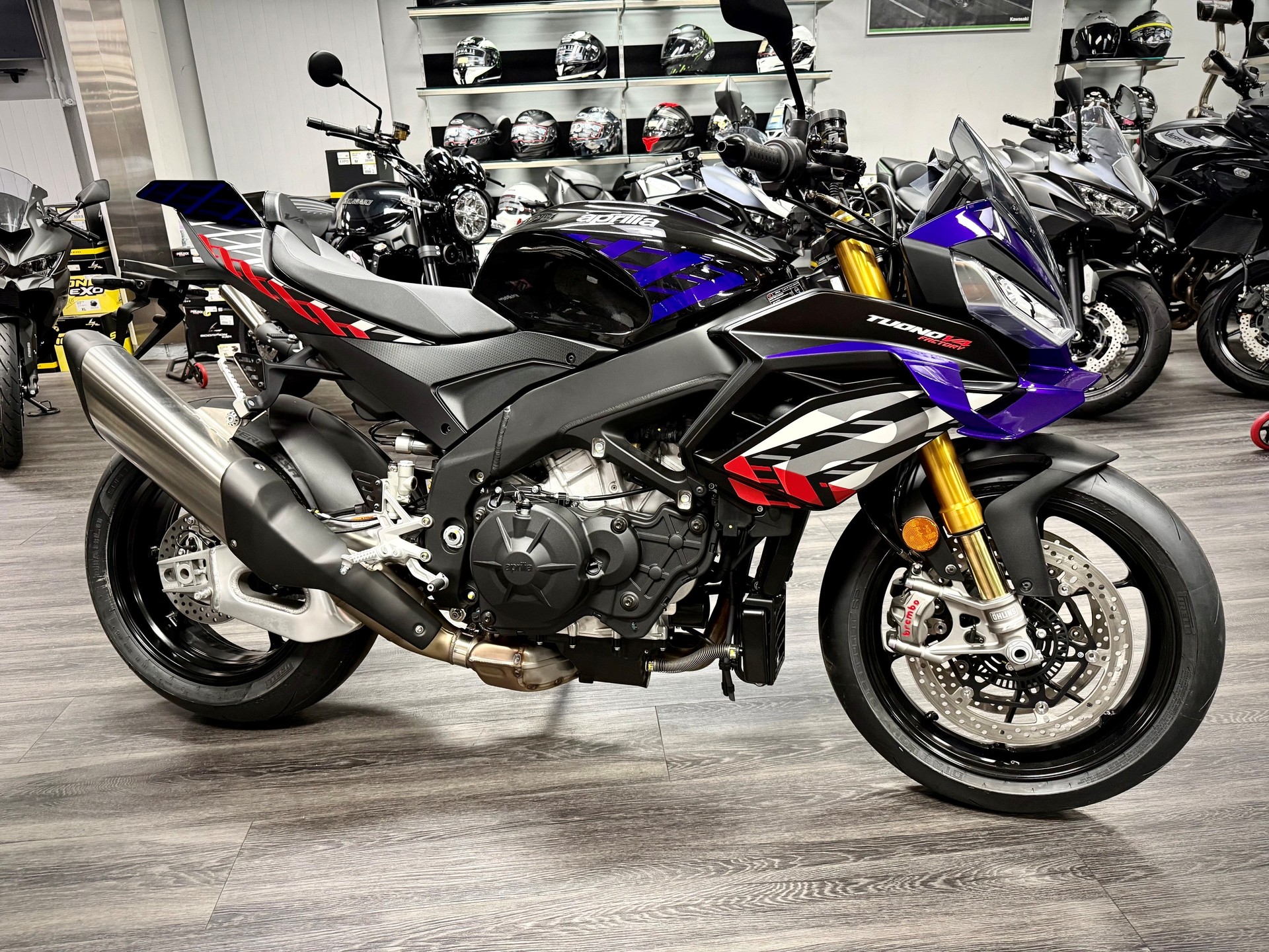 APRILIA Tuono V4 1100 E5+ Factory-image-3