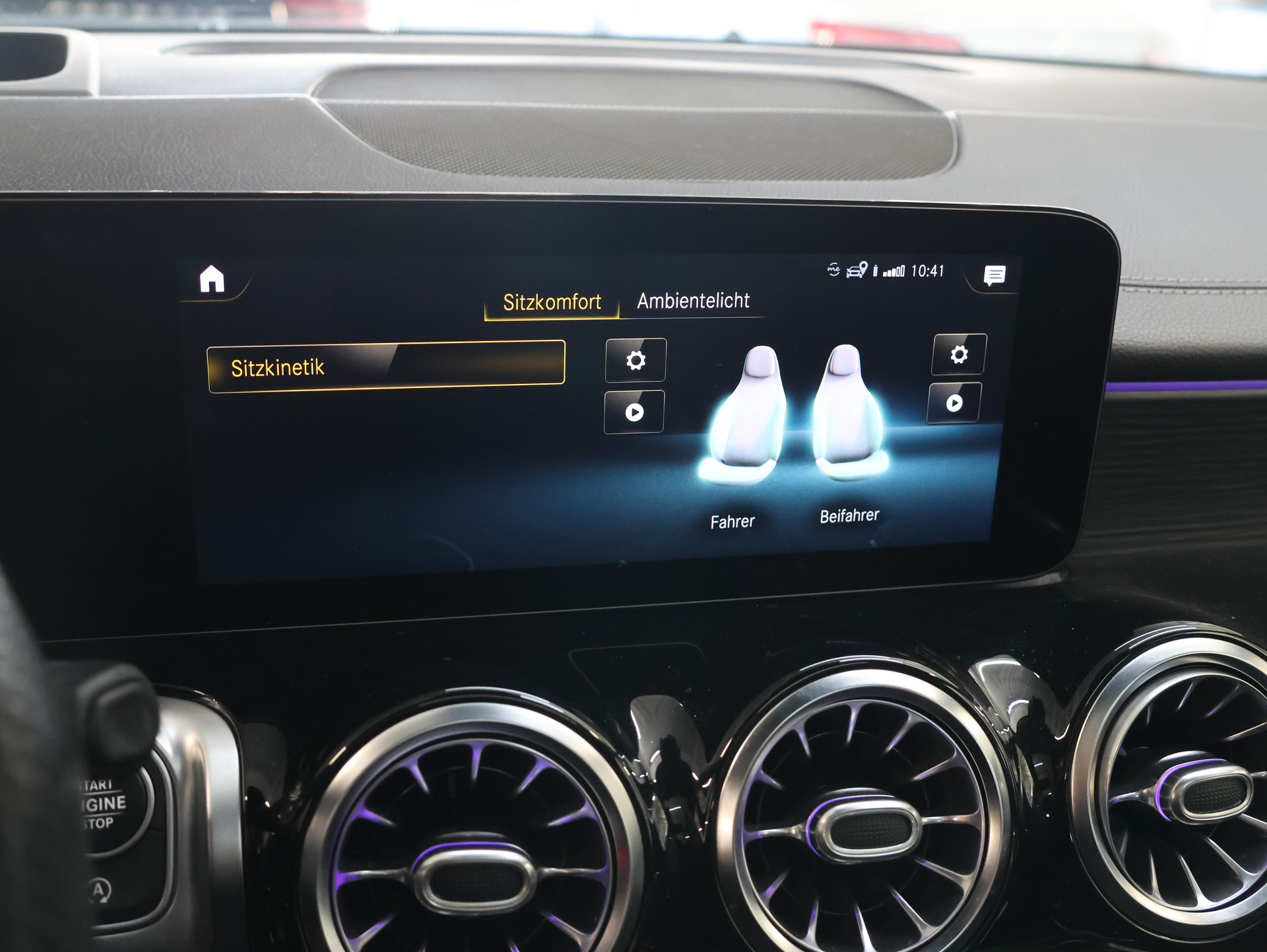MERCEDES-BENZ GLB 35 AMG 4Matic 8G-Tronic *1-HAND*-image-15