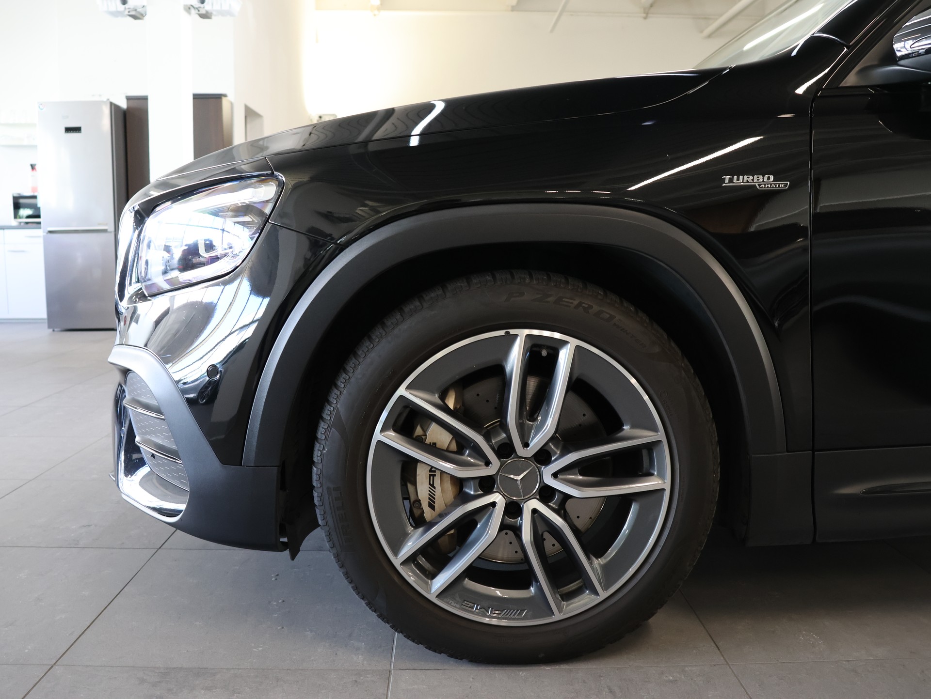 MERCEDES-BENZ GLB 35 AMG 4Matic 8G-Tronic *1-HAND*-image-8