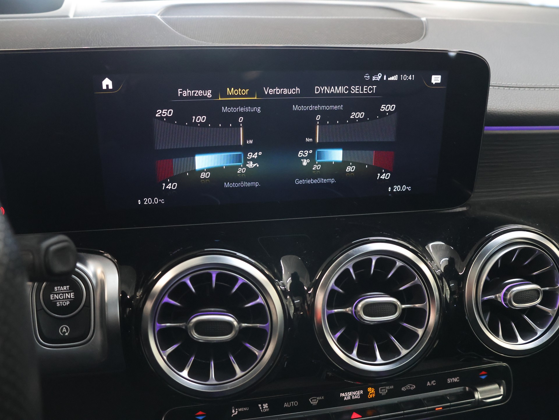 MERCEDES-BENZ GLB 35 AMG 4Matic 8G-Tronic *1-HAND*-image-17