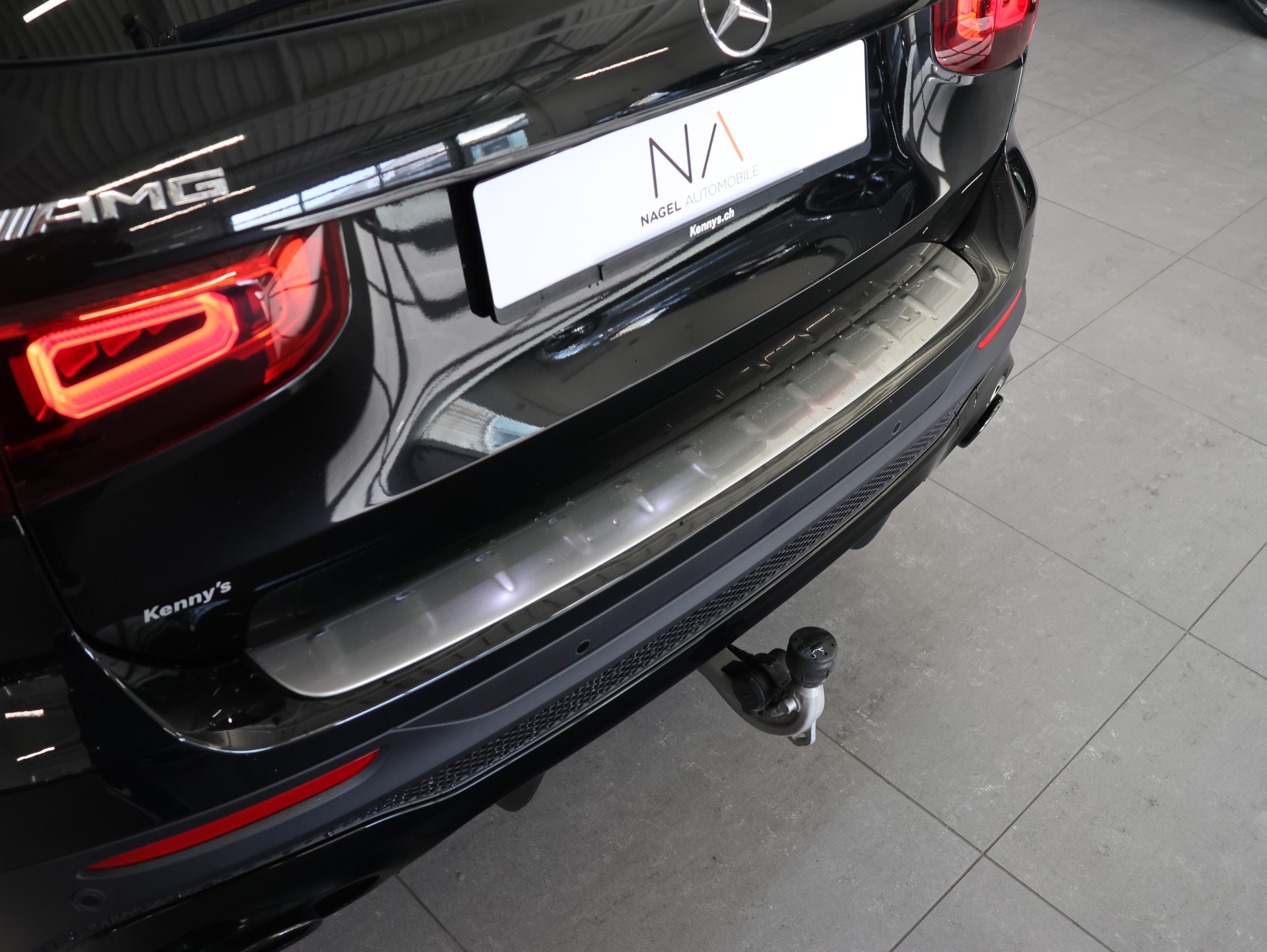MERCEDES-BENZ GLB 35 AMG 4Matic 8G-Tronic *1-HAND*-image-6