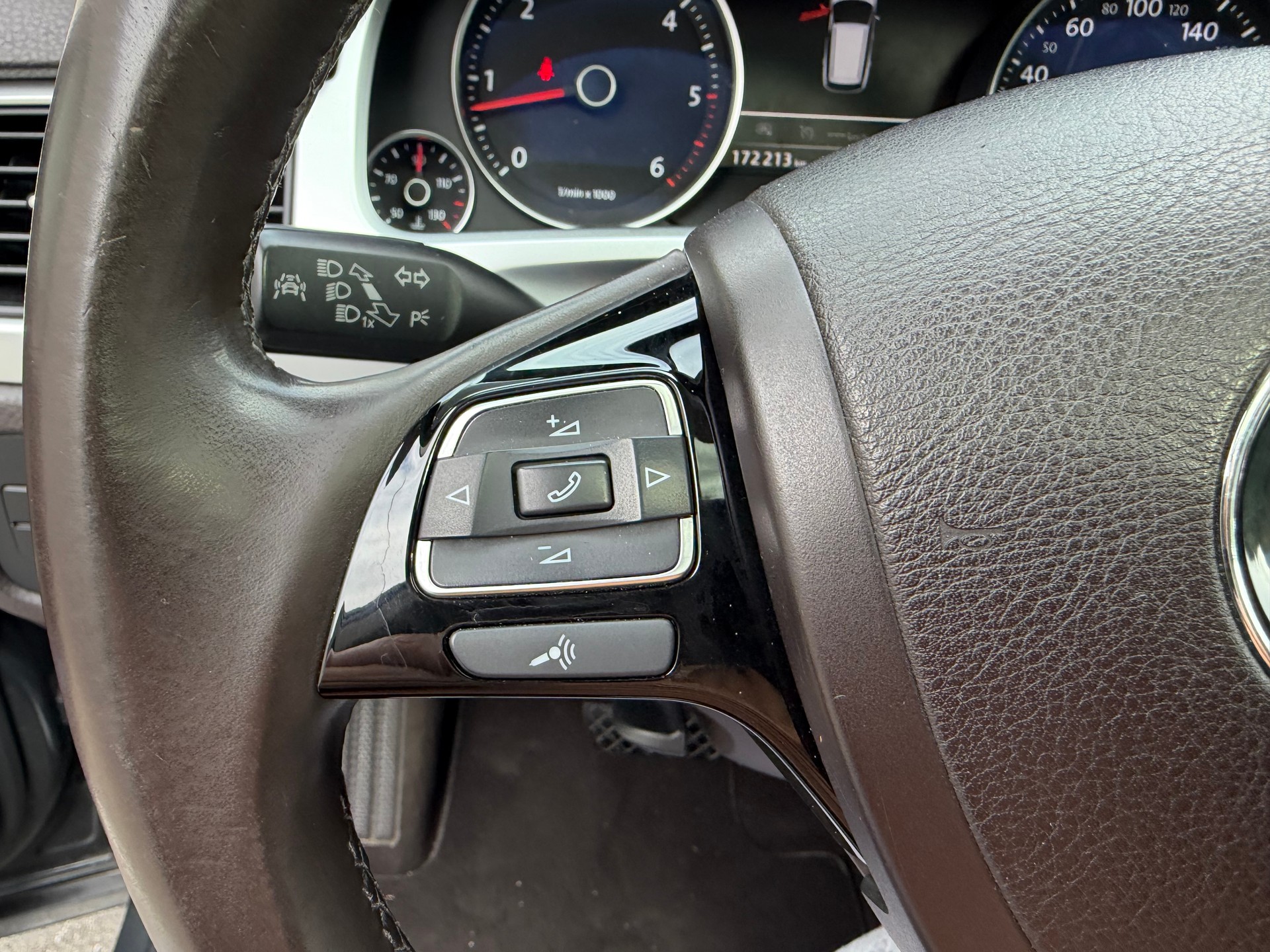 VW Touareg 3.0 TDI BlueMotion Technology Tiptronic CROCHET ATTELAGE 3500 KG-image-40