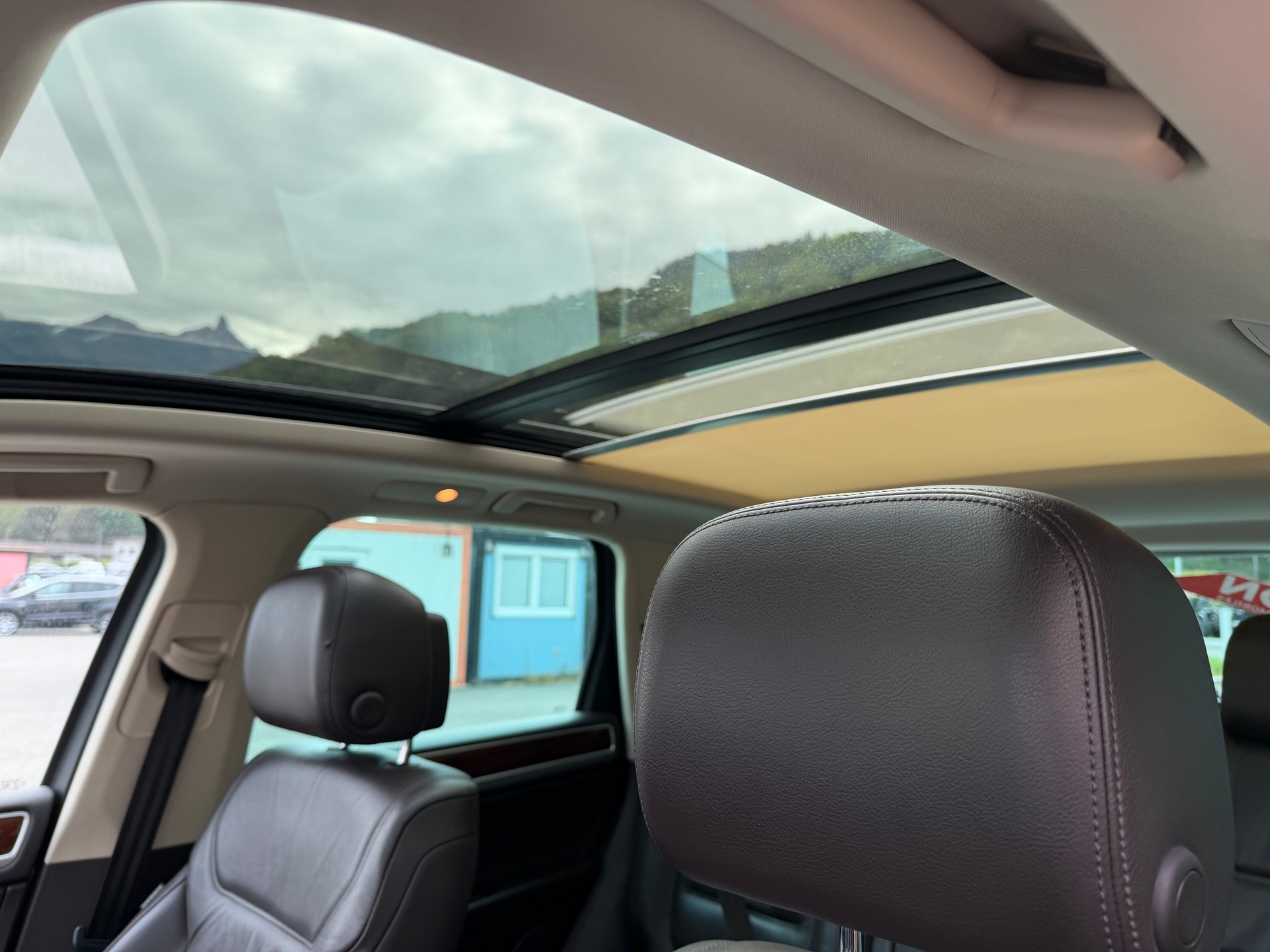 VW Touareg 3.0 TDI BlueMotion Technology Tiptronic CROCHET ATTELAGE 3500 KG-image-27