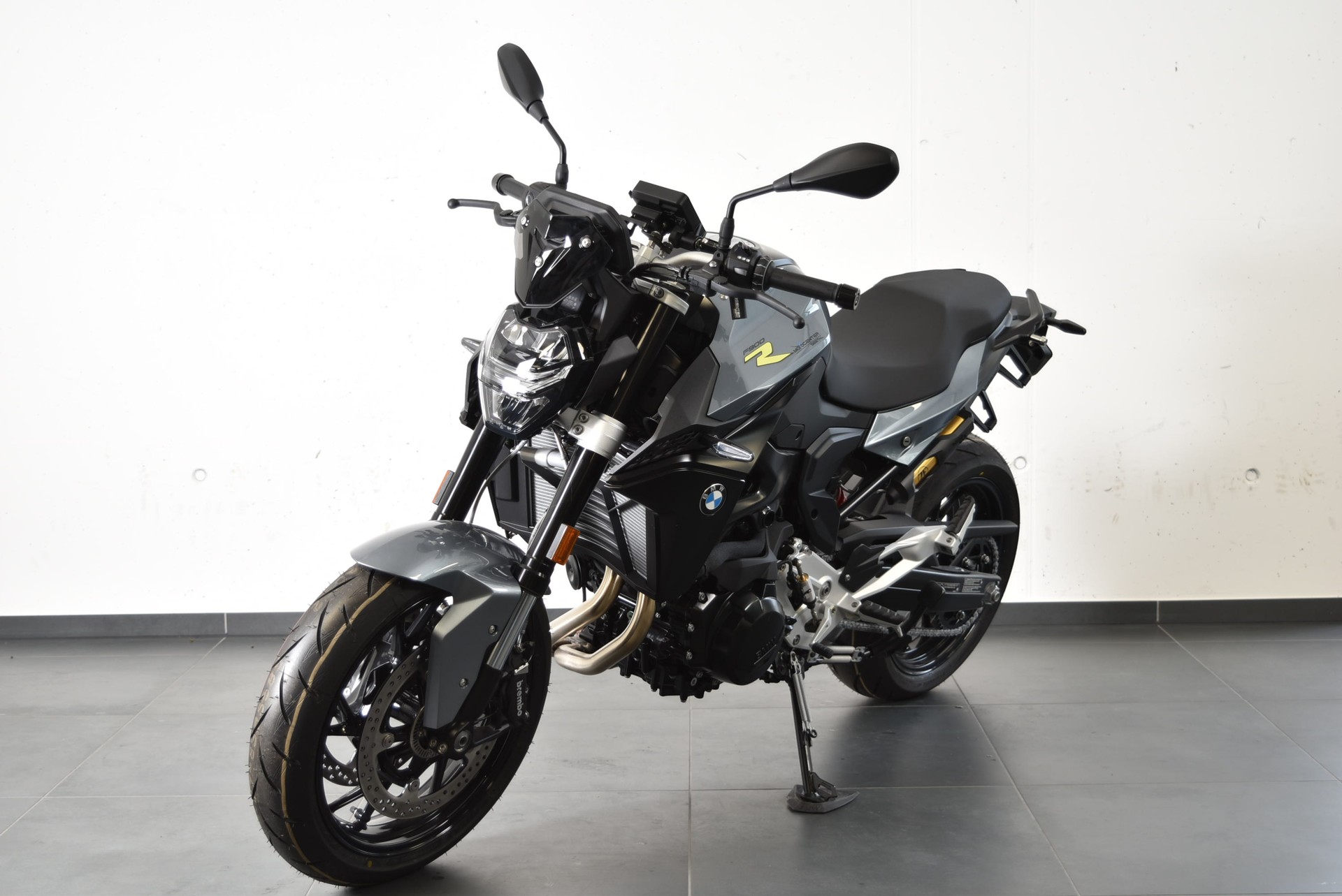 BMW F 900 R-image-1