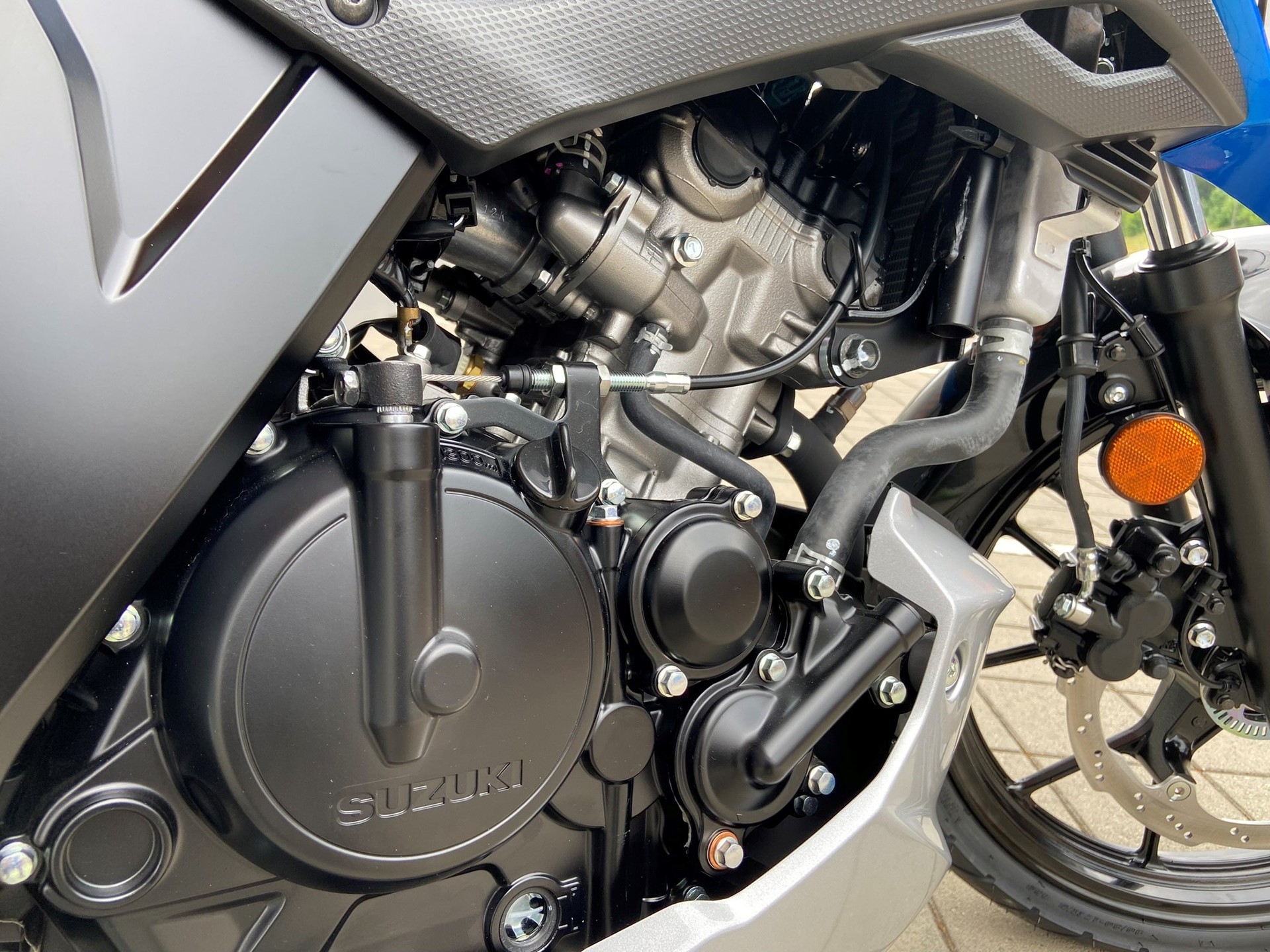 SUZUKI GSX-S 125-image-6