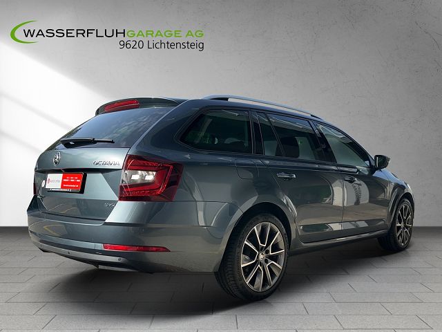 SKODA Octavia Combi 2.0 TDI Clever 4x4 DSG-showroom-element-2