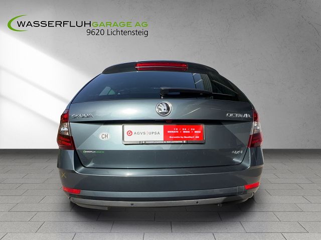 SKODA Octavia Combi 2.0 TDI Clever 4x4 DSG-showroom-element-3