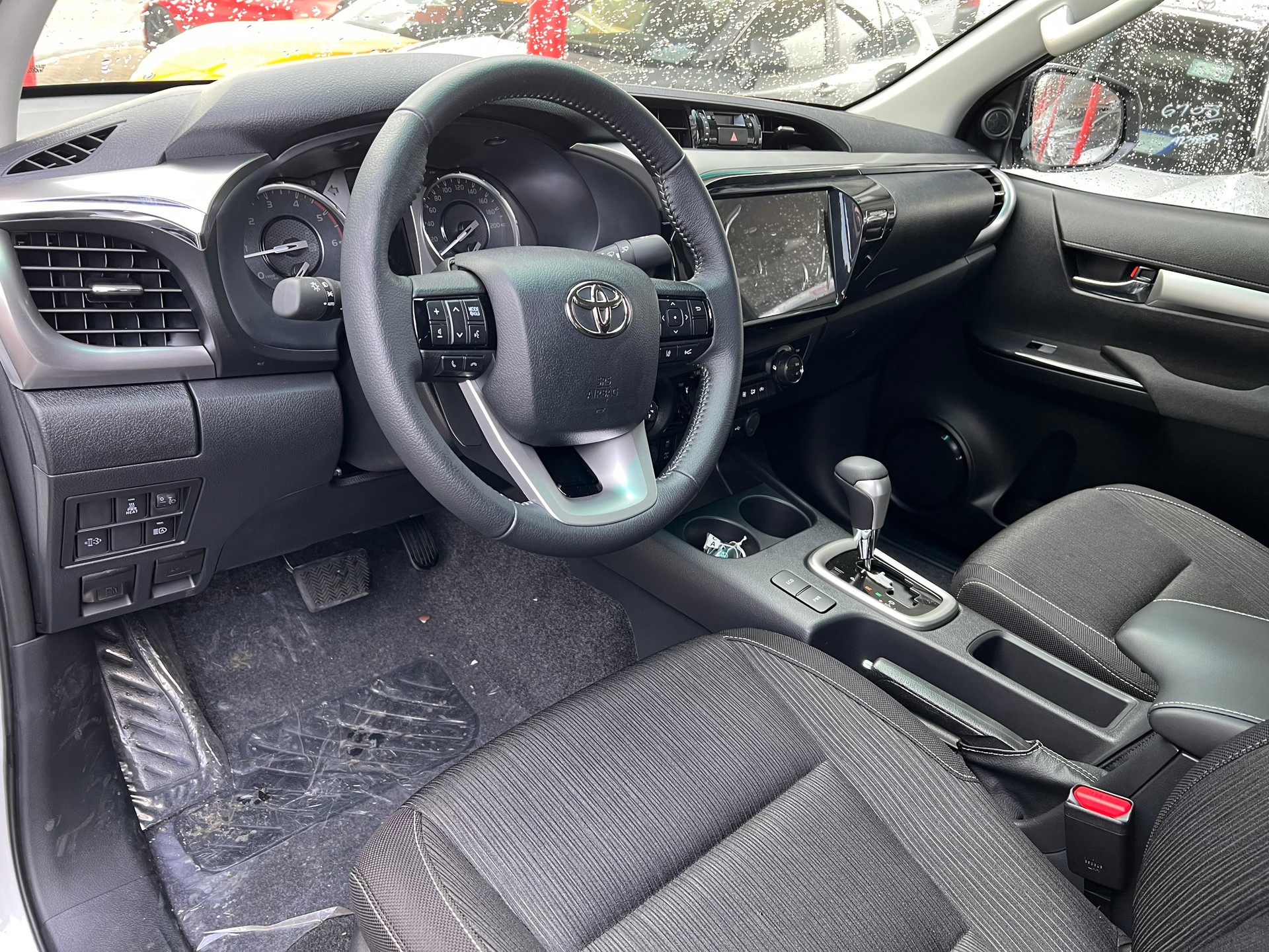 TOYOTA Hilux Double Cab.-Pick-up 2.4 D-4D 150 Style-image-7
