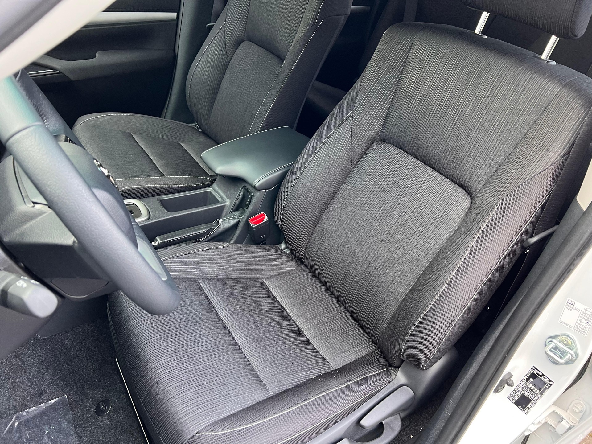 TOYOTA Hilux Double Cab.-Pick-up 2.4 D-4D 150 Style-image-9