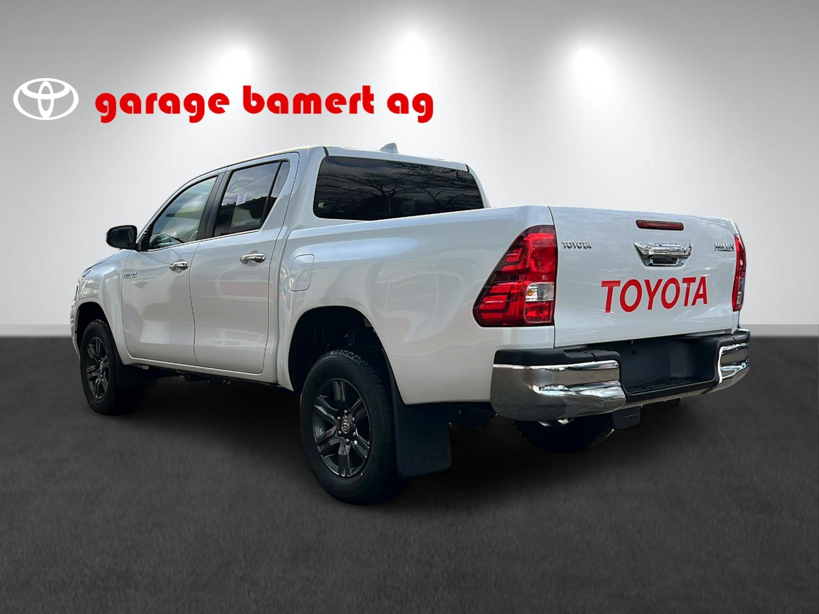 TOYOTA Hilux Double Cab.-Pick-up 2.4 D-4D 150 Style-showroom-element-3