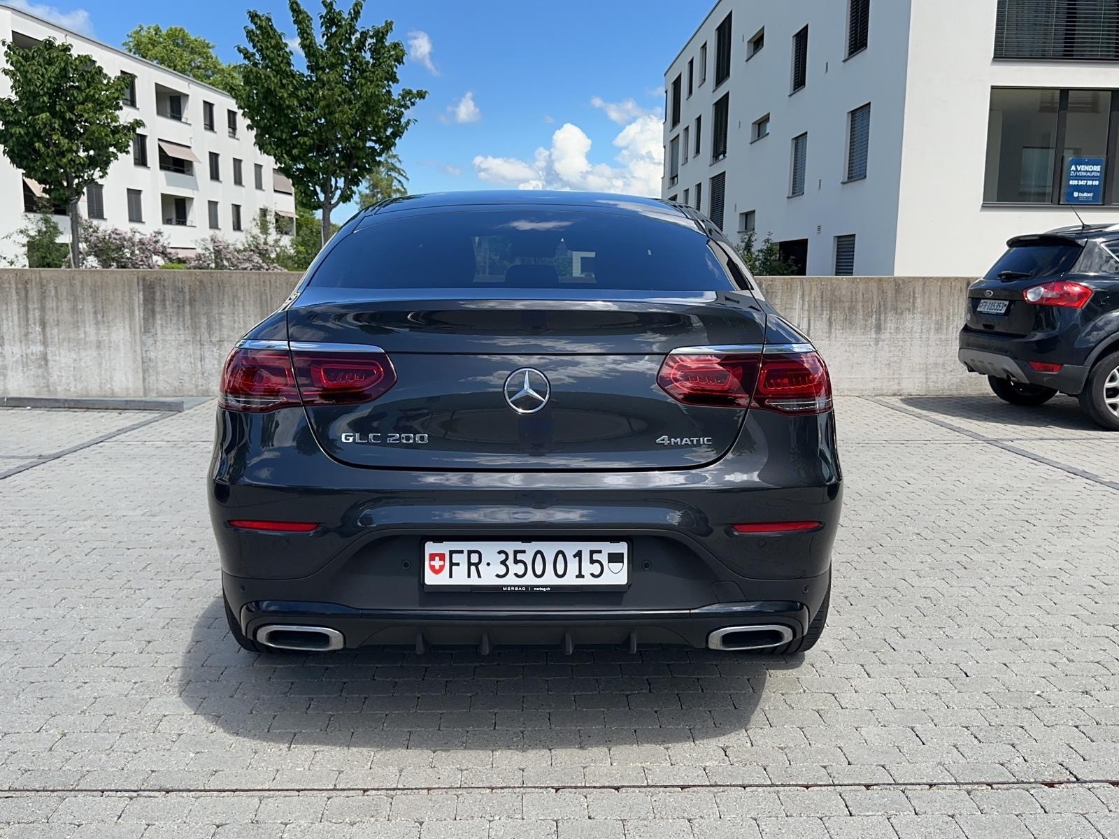 MERCEDES-BENZ GLC Coupé 200 AMG Line 4Matic 9G-Tronic-image-4