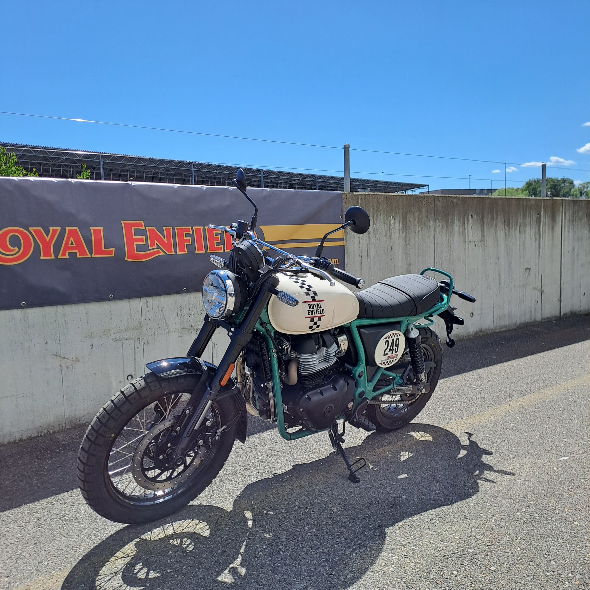 ROYAL ENFIELD BEAR 650-image-5