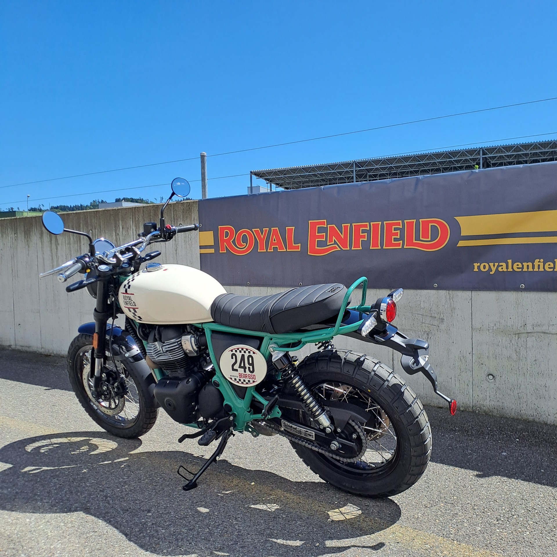 ROYAL ENFIELD BEAR 650-image-4