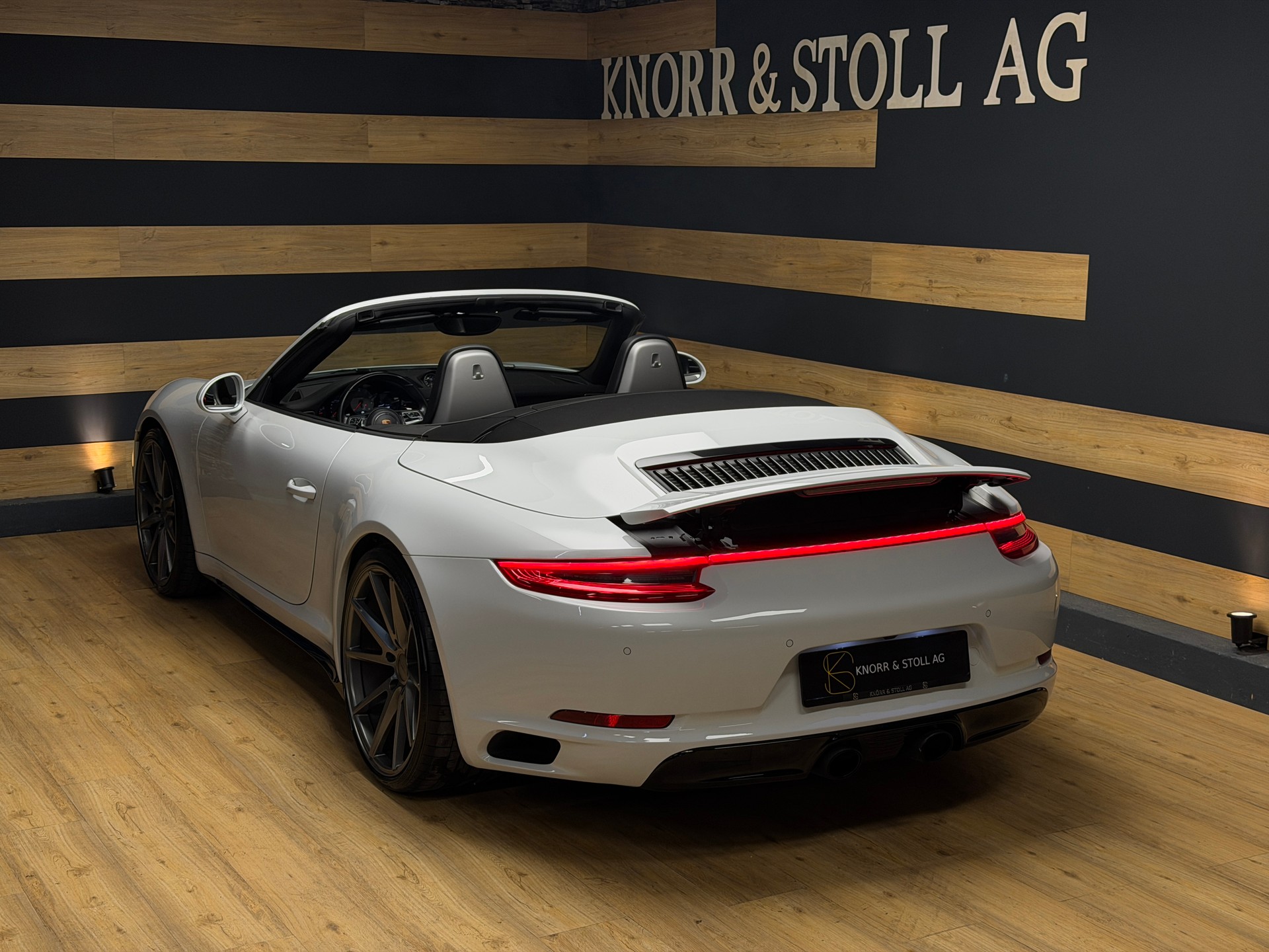 PORSCHE 911 Carrera 4S Cabrio PDK-image-8