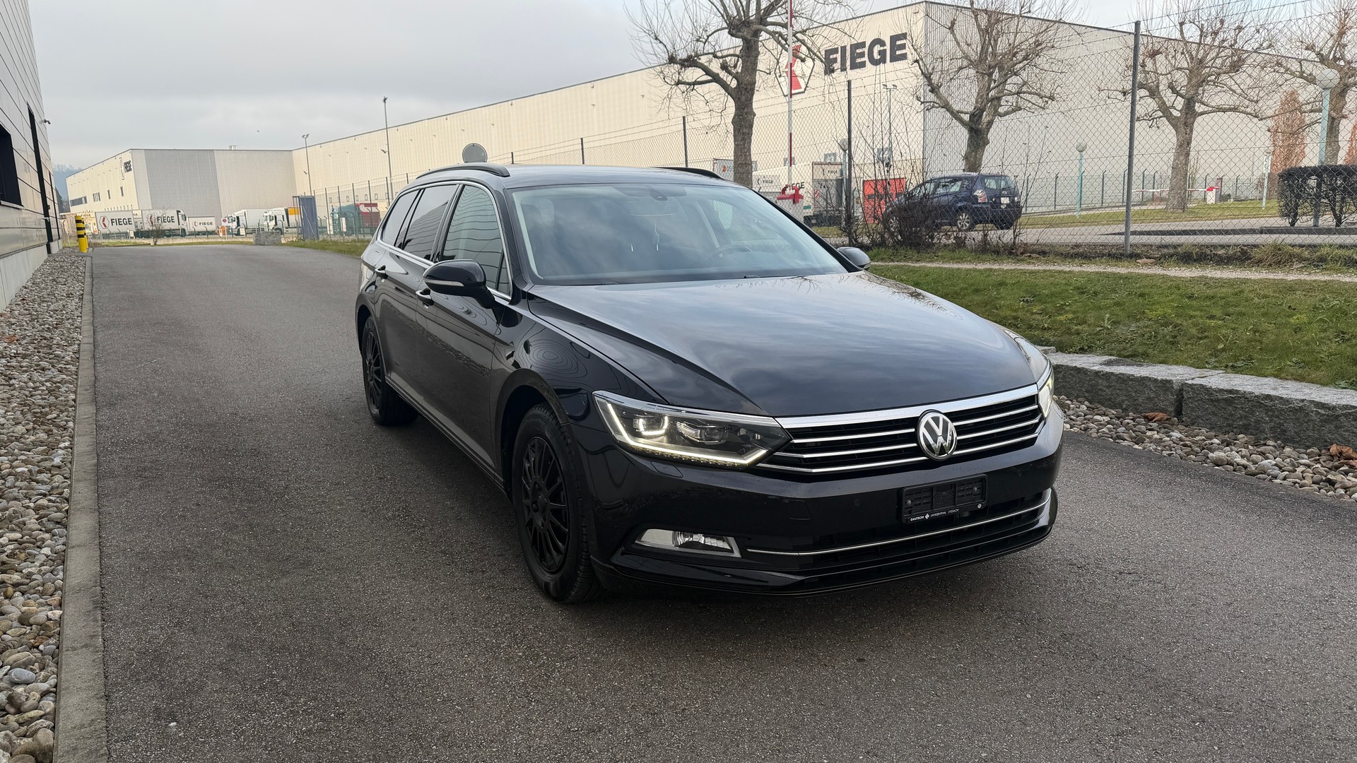 VW Passat Variant 2.0 TDI BMT Comfortline DSG-image-5