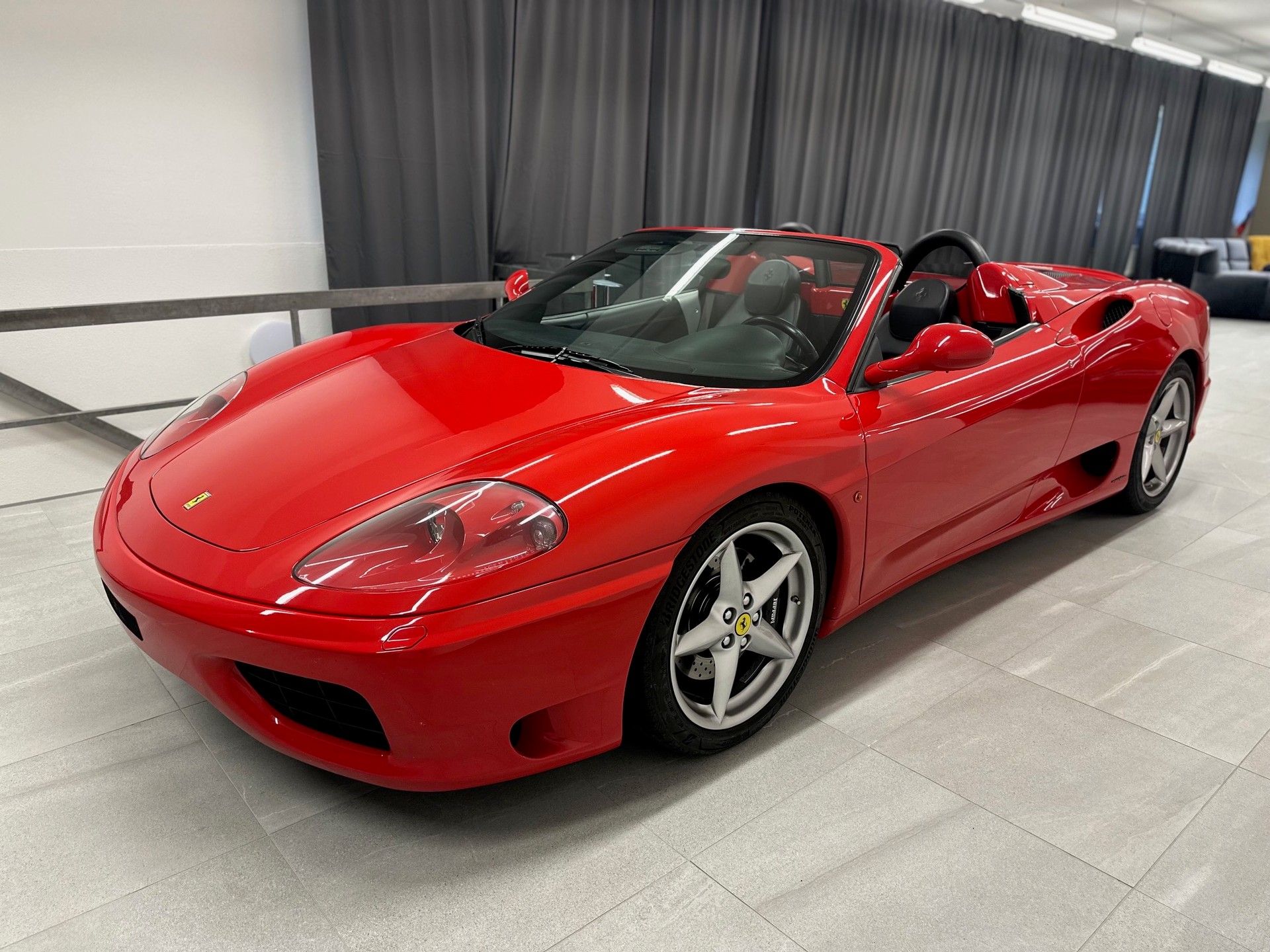 FERRARI F360 Spider-image-2