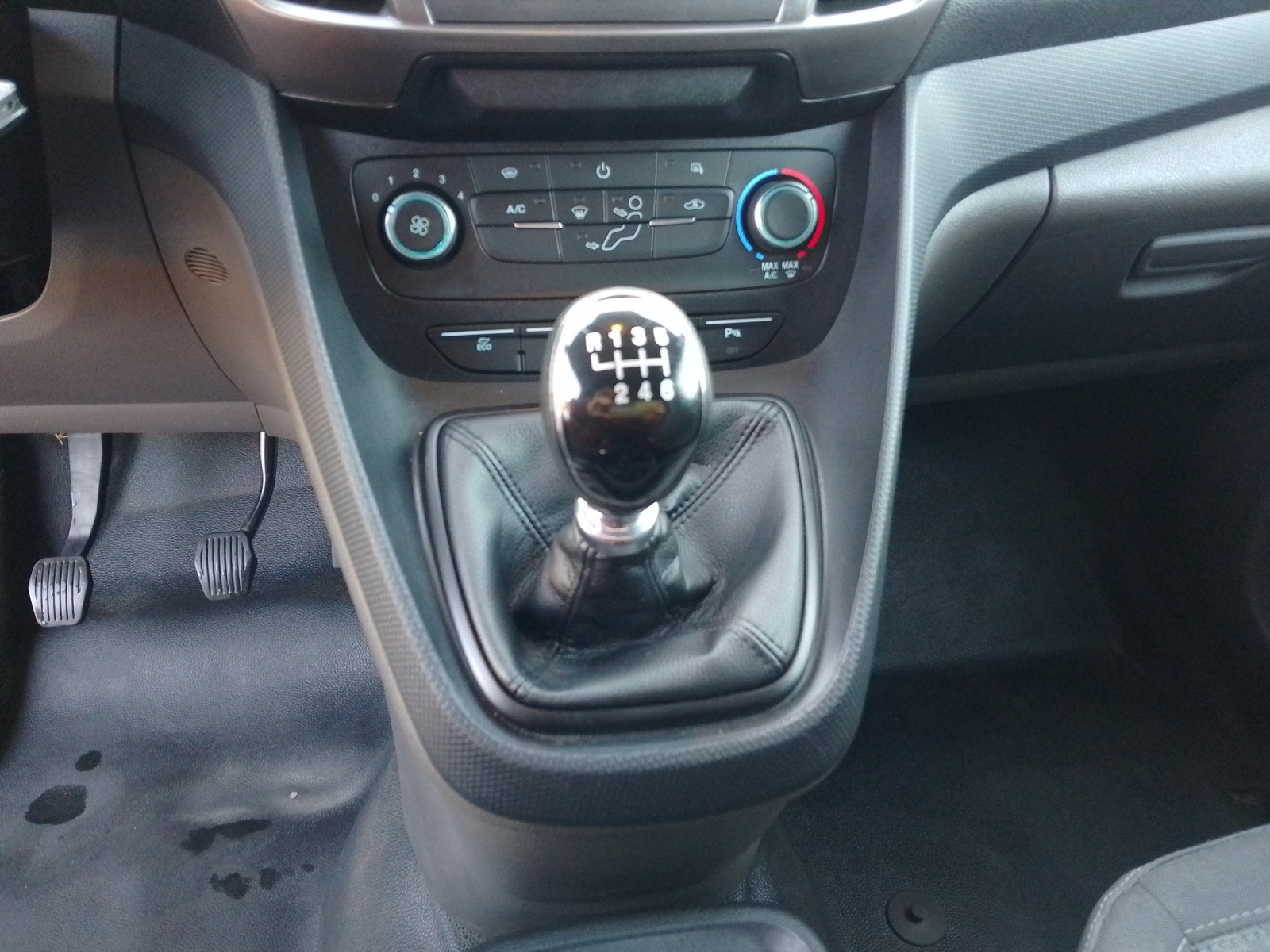 FORD Transit Connect Van 220 L2 1.0 EcoBoost 100 Trend-image-12