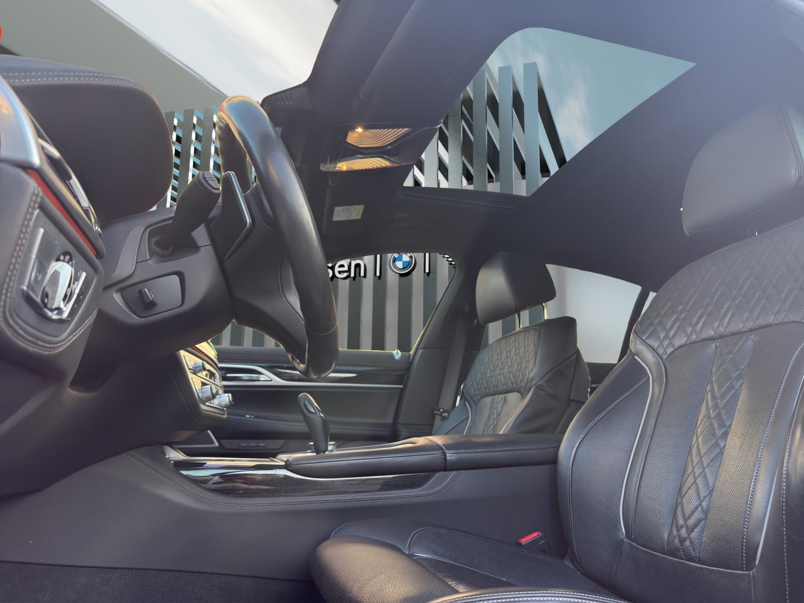 BMW 730d xDrive M SPORTPAKET-image-15