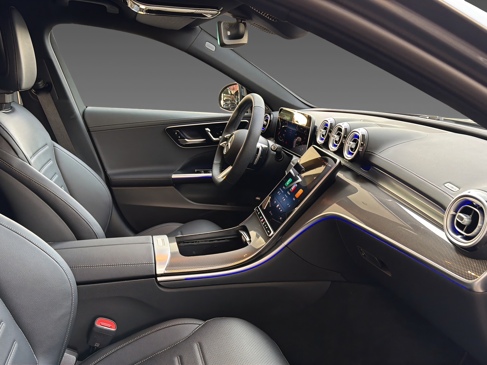 MERCEDES-BENZ C 200 4Matic T-Modell-image-10