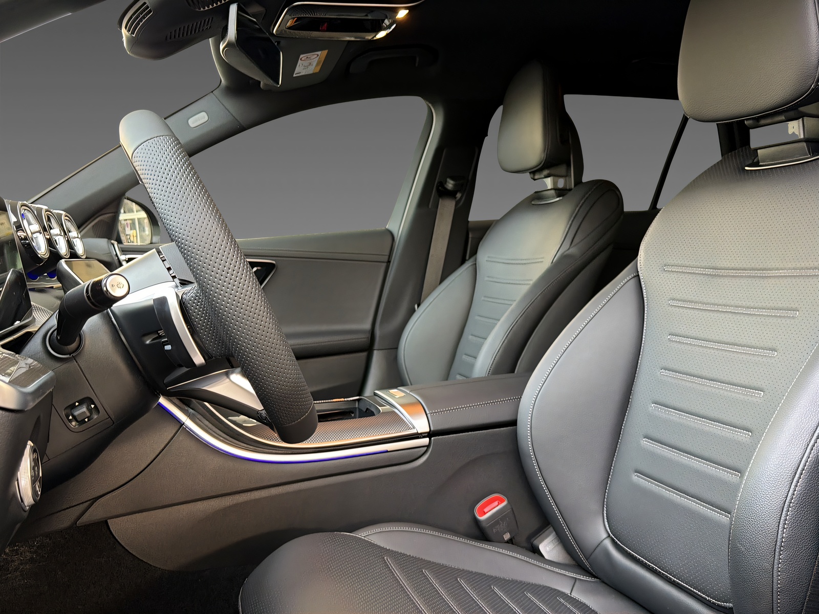 MERCEDES-BENZ C 200 4Matic T-Modell-image-8