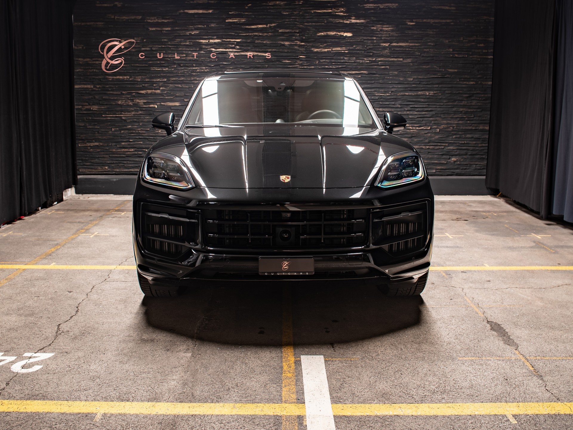 PORSCHE Cayenne S E-Hybrid Tiptronic-showroom-element-2