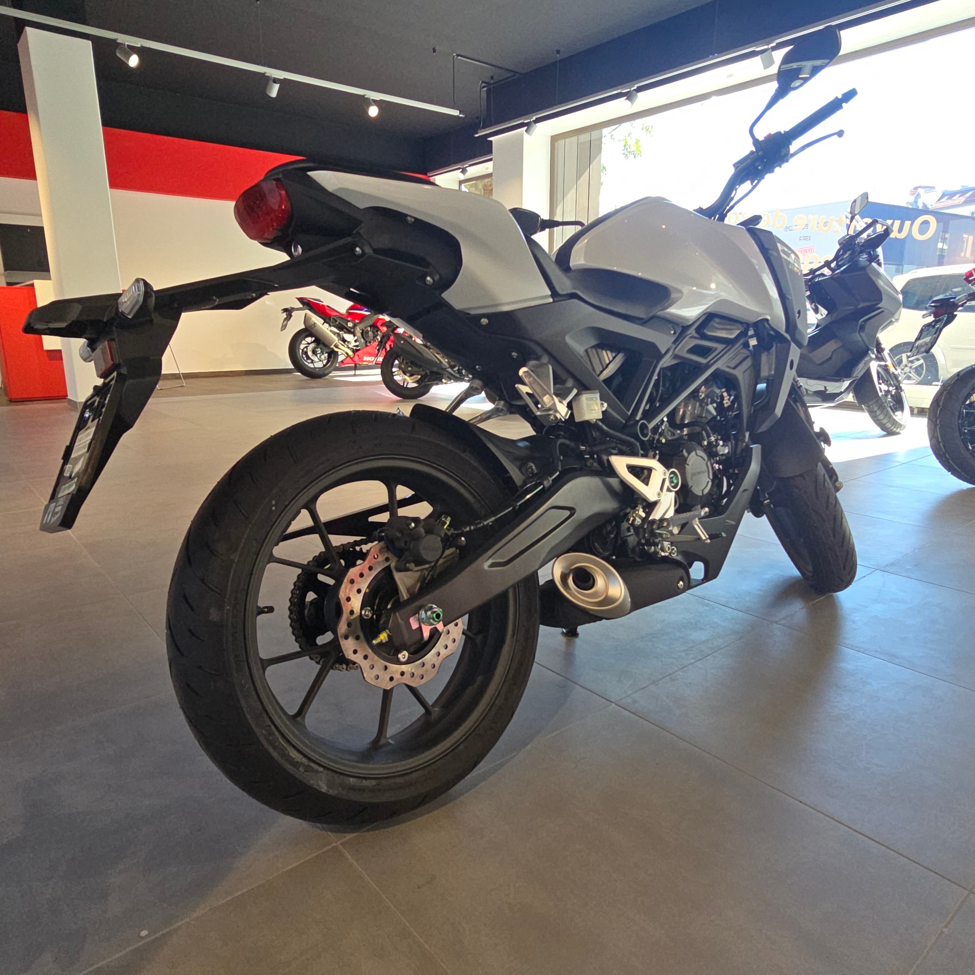 HONDA CB 125 R-image-4