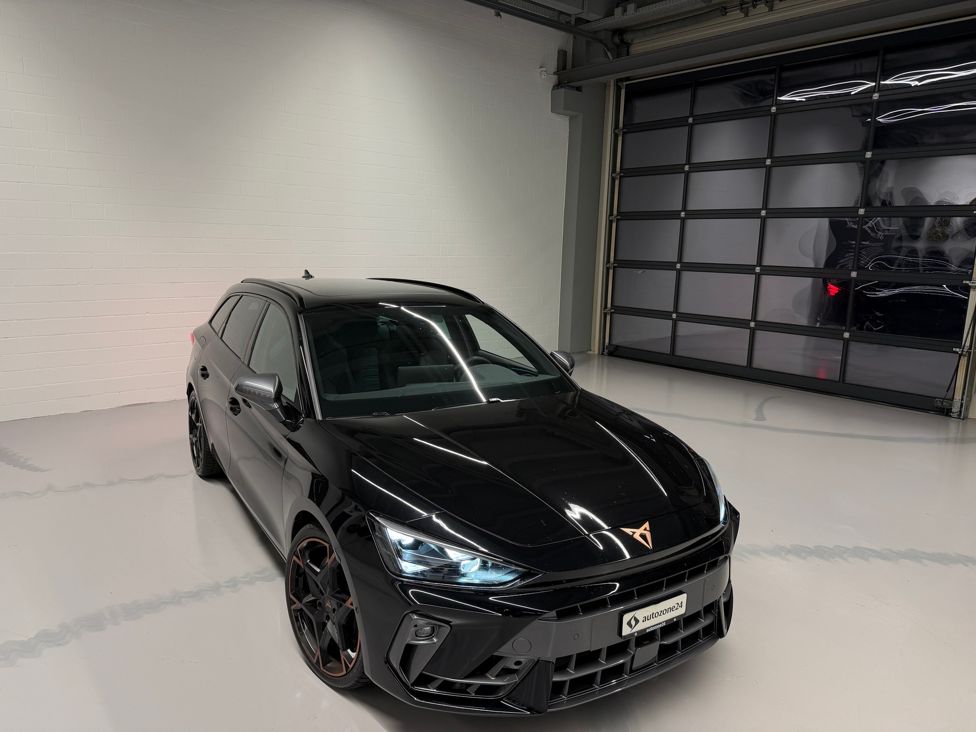 CUPRA Leon ST 2.0 TSI 333 VZ 4Drive DSG *Werksgarantie bis 12.2028*Matrix LED*Rückfahrkamera*Schalensitze*-image-8