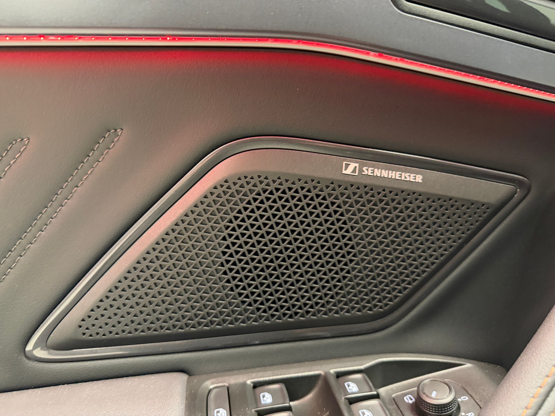 CUPRA Leon ST 2.0 TSI 333 VZ 4Drive DSG *Werksgarantie bis 12.2028*Matrix LED*Rückfahrkamera*Schalensitze*-image-24