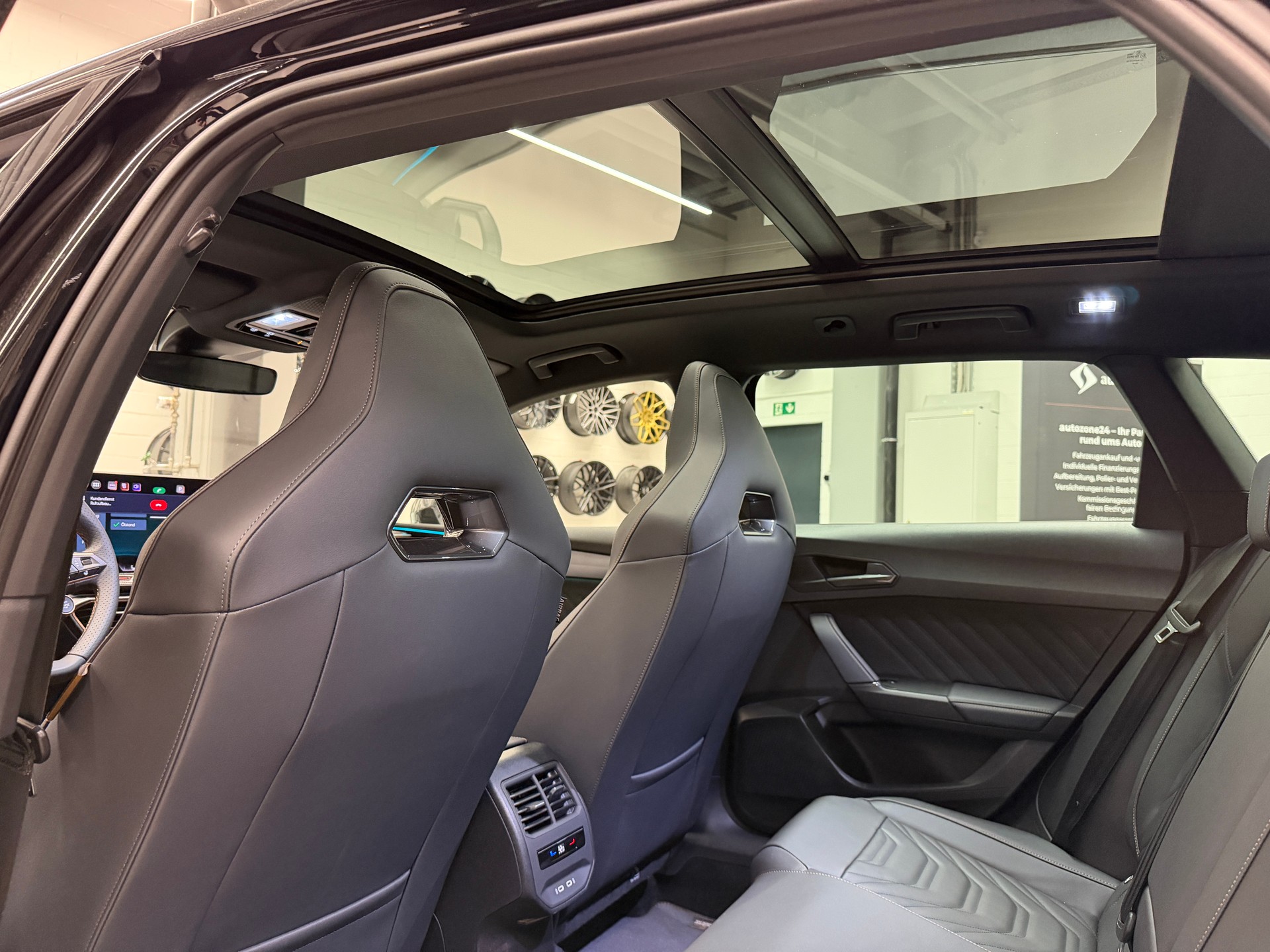 CUPRA Leon ST 2.0 TSI 333 VZ 4Drive DSG *Werksgarantie bis 12.2028*Matrix LED*Rückfahrkamera*Schalensitze*-image-21