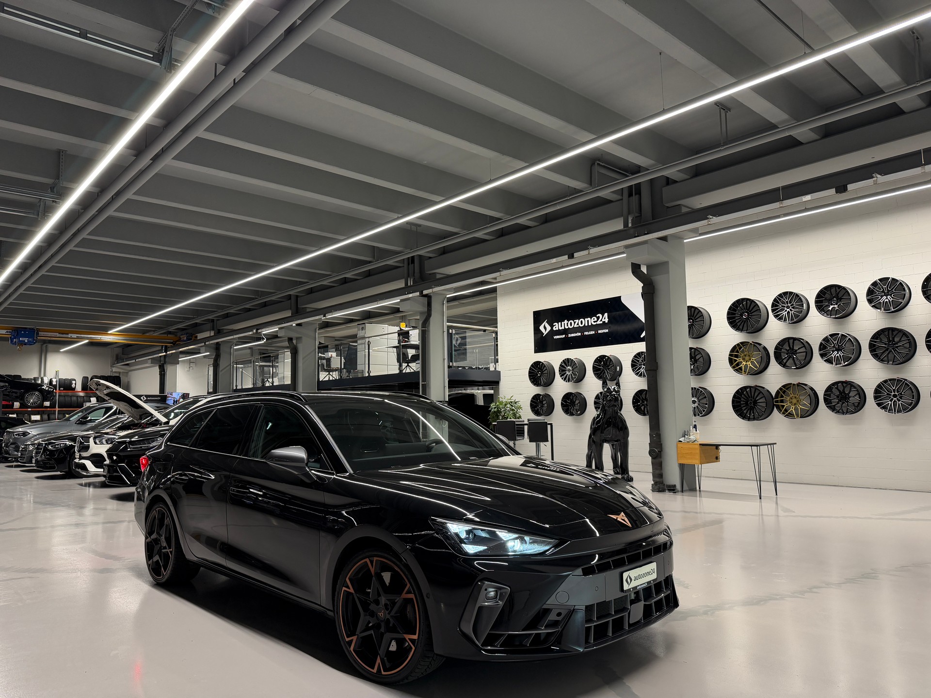 CUPRA Leon ST 2.0 TSI 333 VZ 4Drive DSG *Werksgarantie bis 12.2028*Matrix LED*Rückfahrkamera*Schalensitze*-image-9