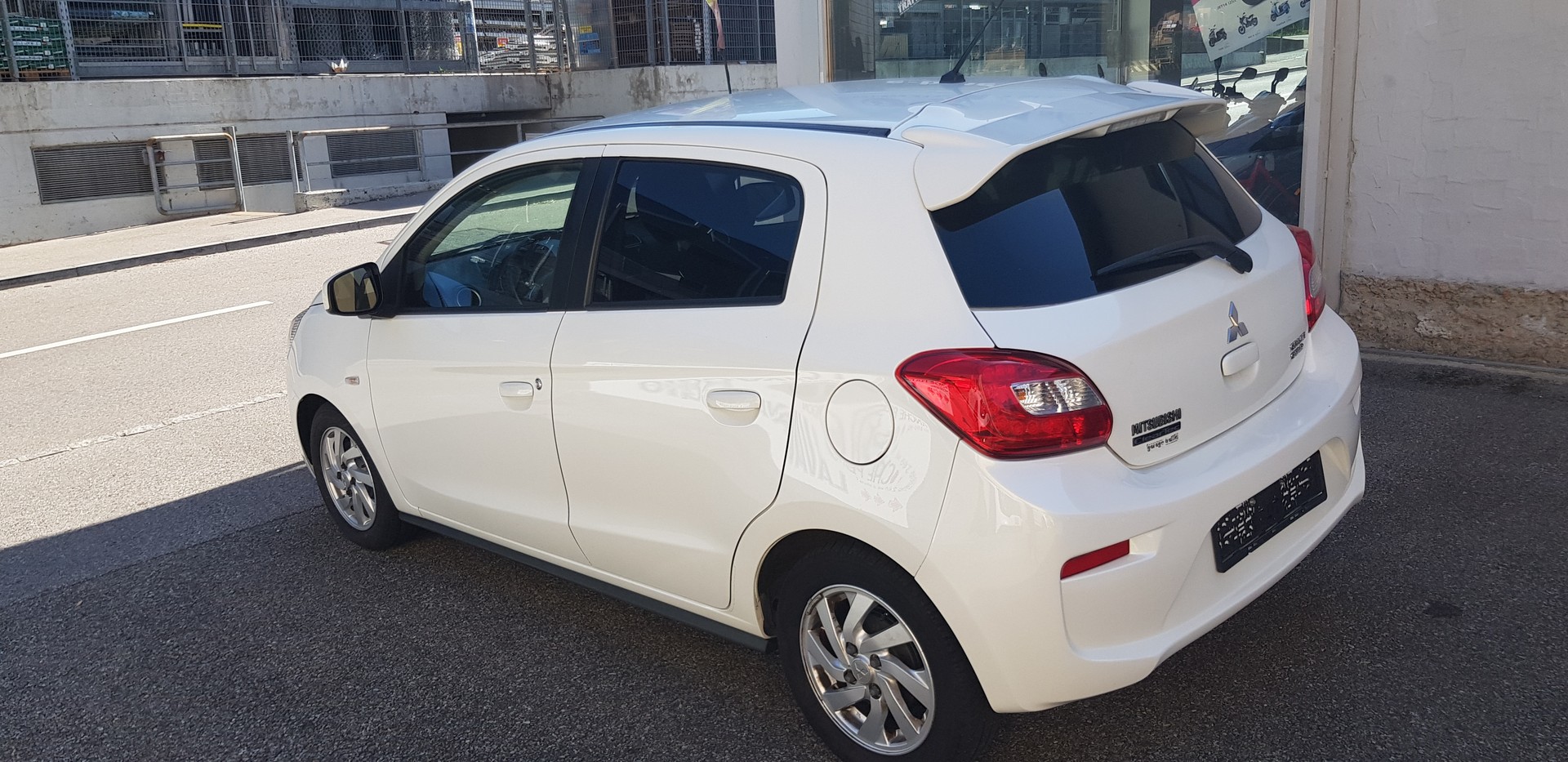 MITSUBISHI Space Star 1.2 Style Anniversary CVT-image-4