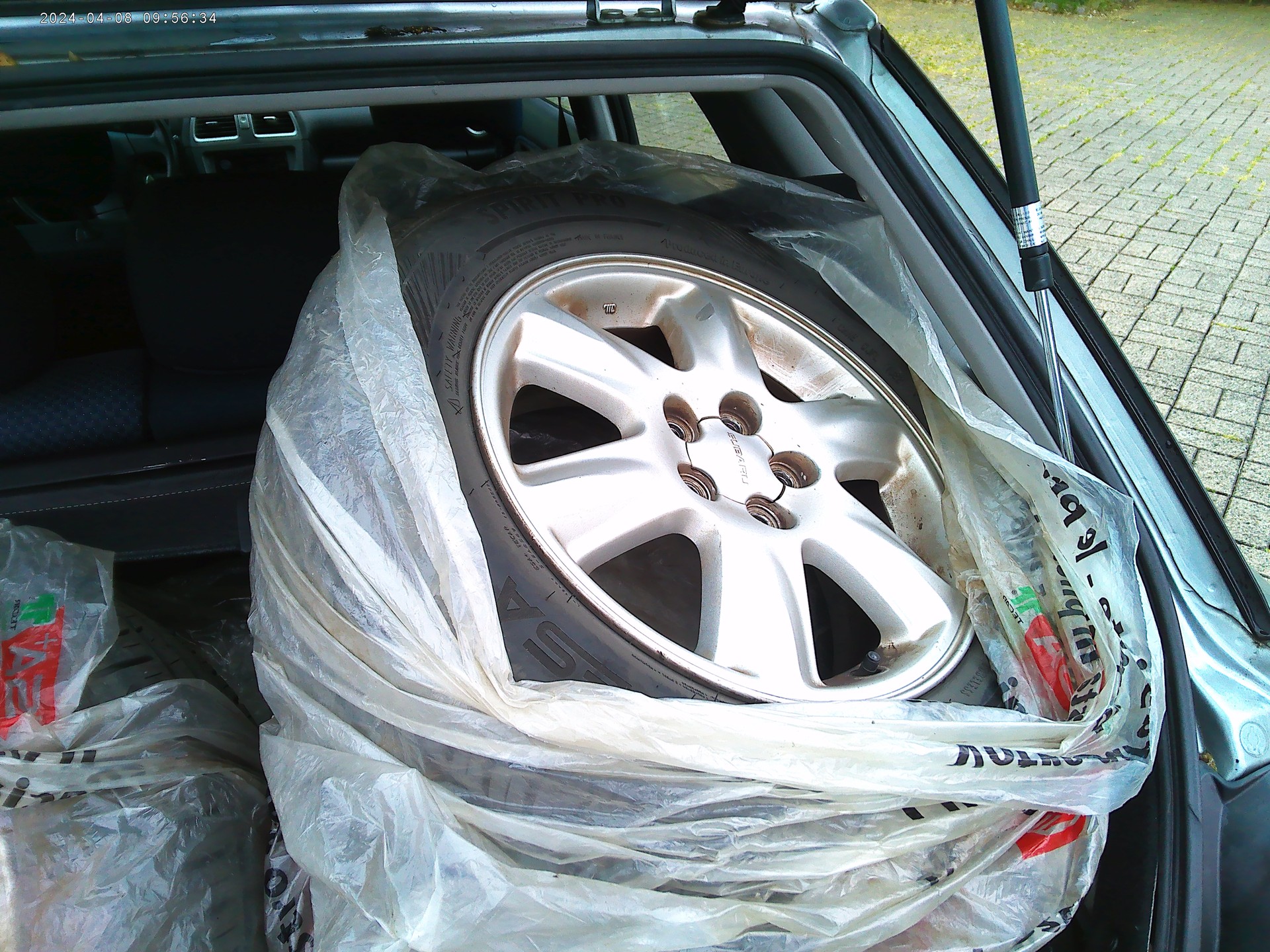 SUBARU Impreza 1.5R Swiss-image-5