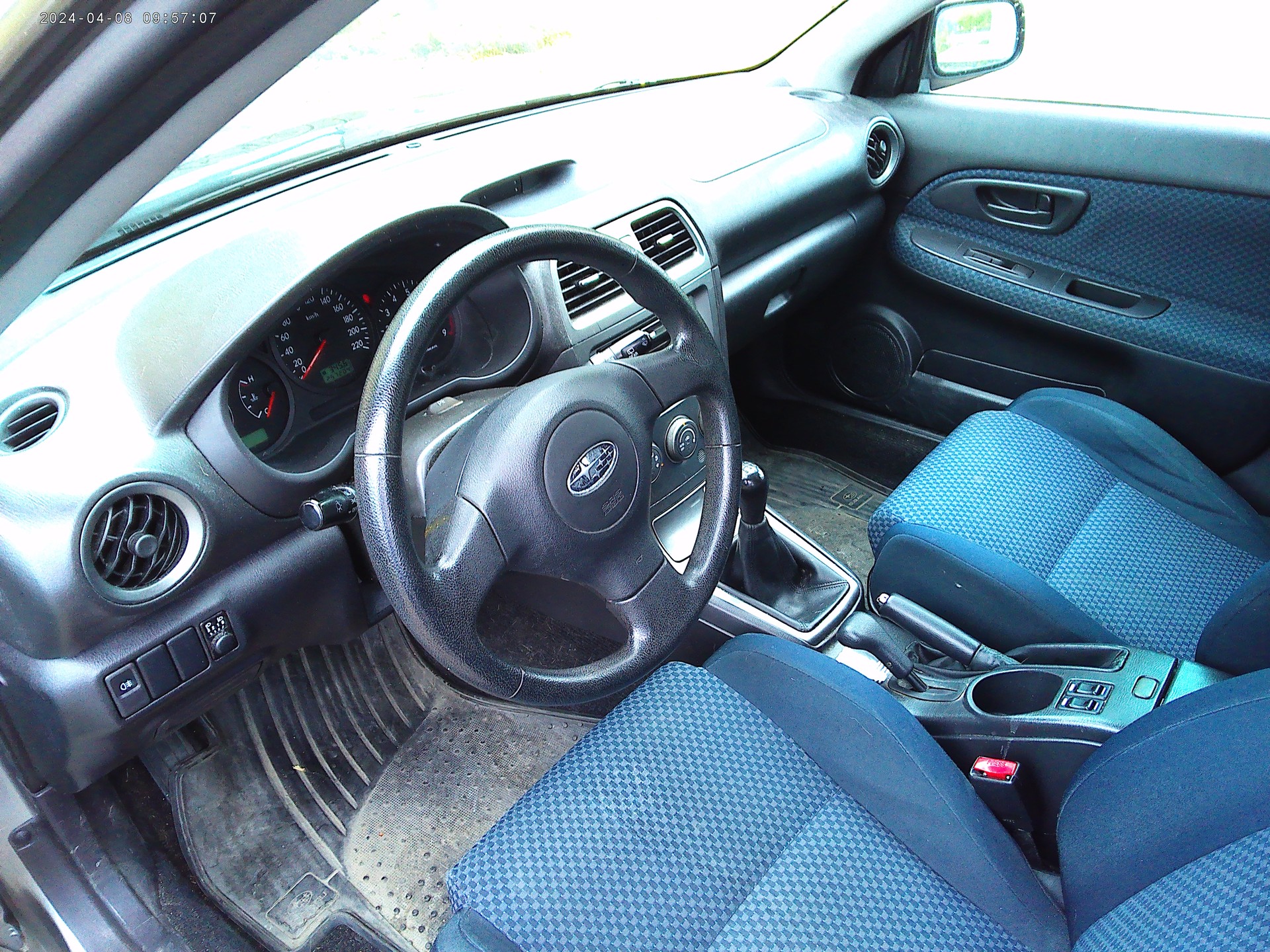 SUBARU Impreza 1.5R Swiss-image-7