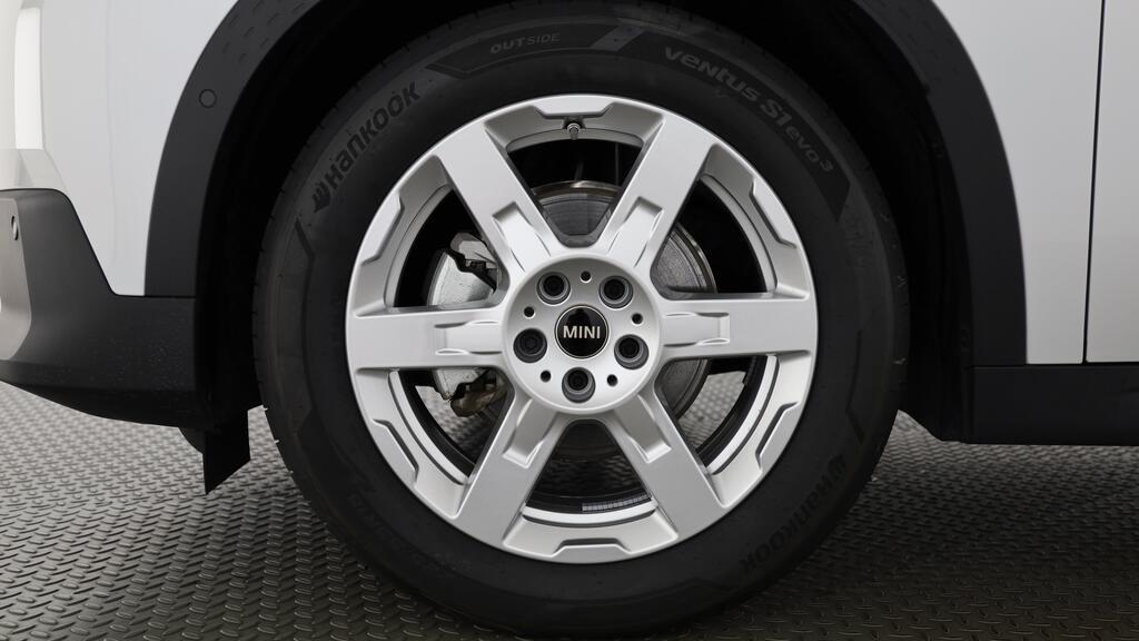 MINI Countryman E-image-8