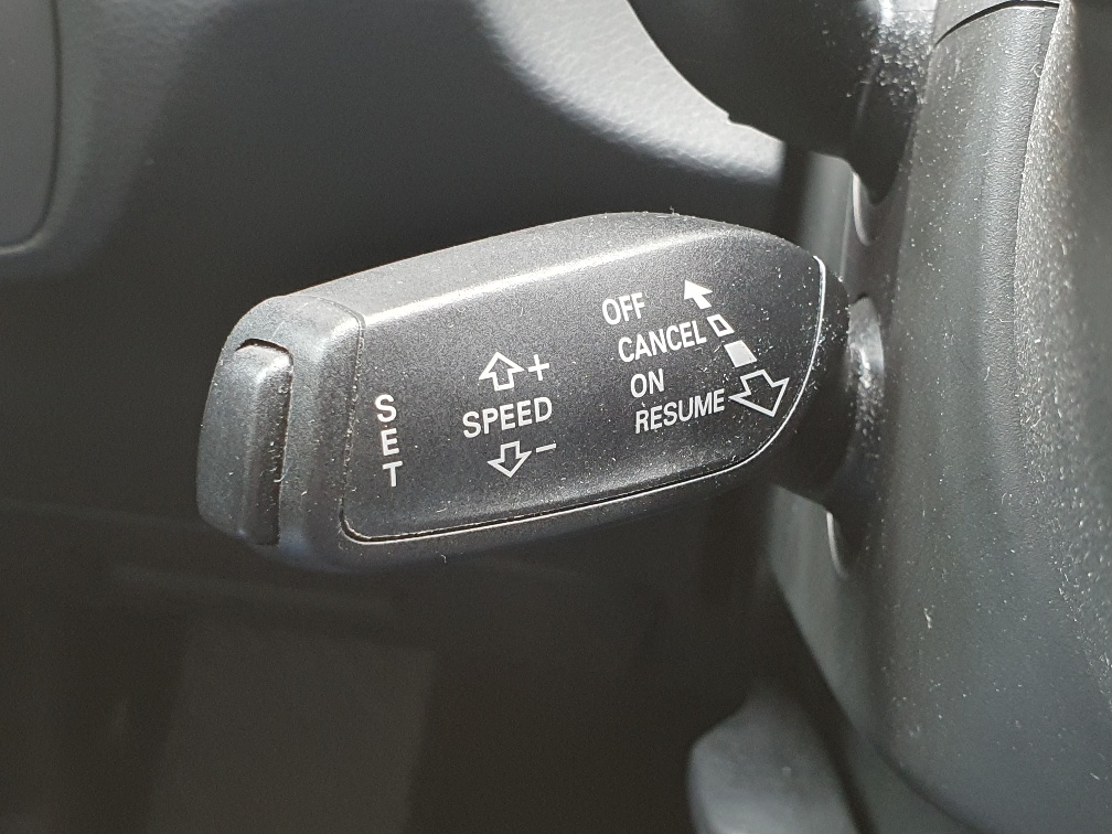 AUDI Q3 2.0 TDI Quattro S-Tronic-image-12