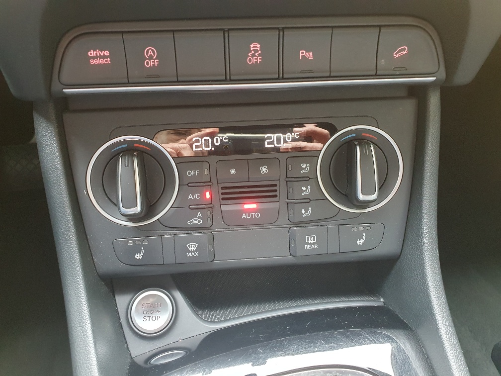 AUDI Q3 2.0 TDI Quattro S-Tronic-image-14