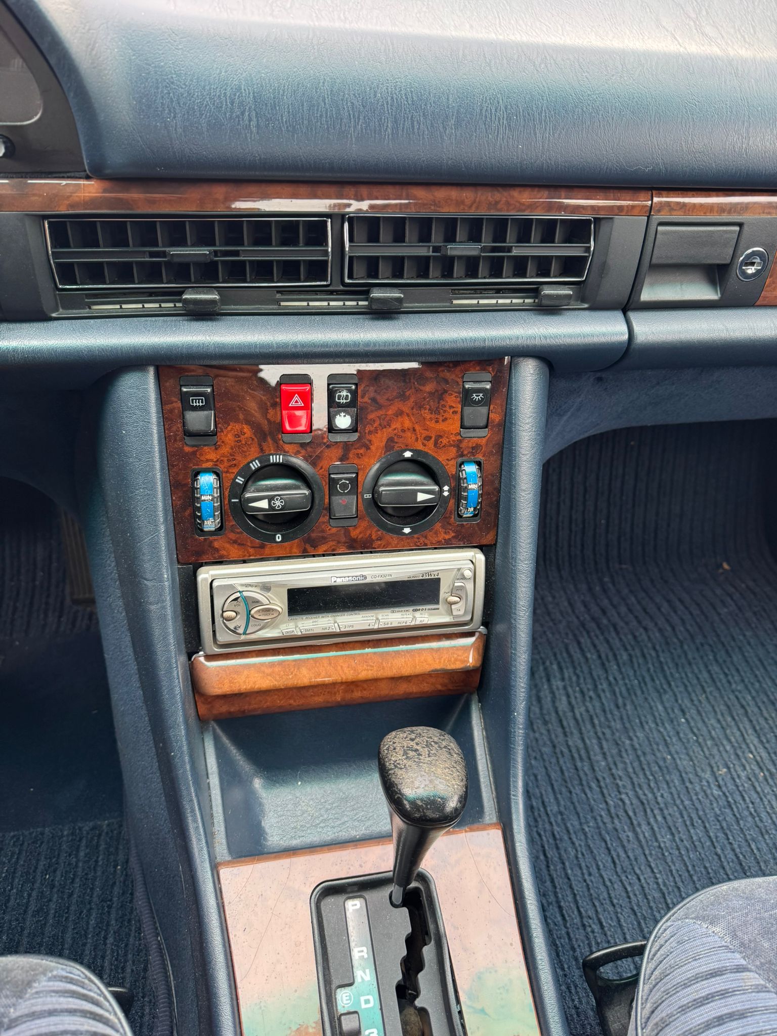 MERCEDES-BENZ 300 SE-image-8