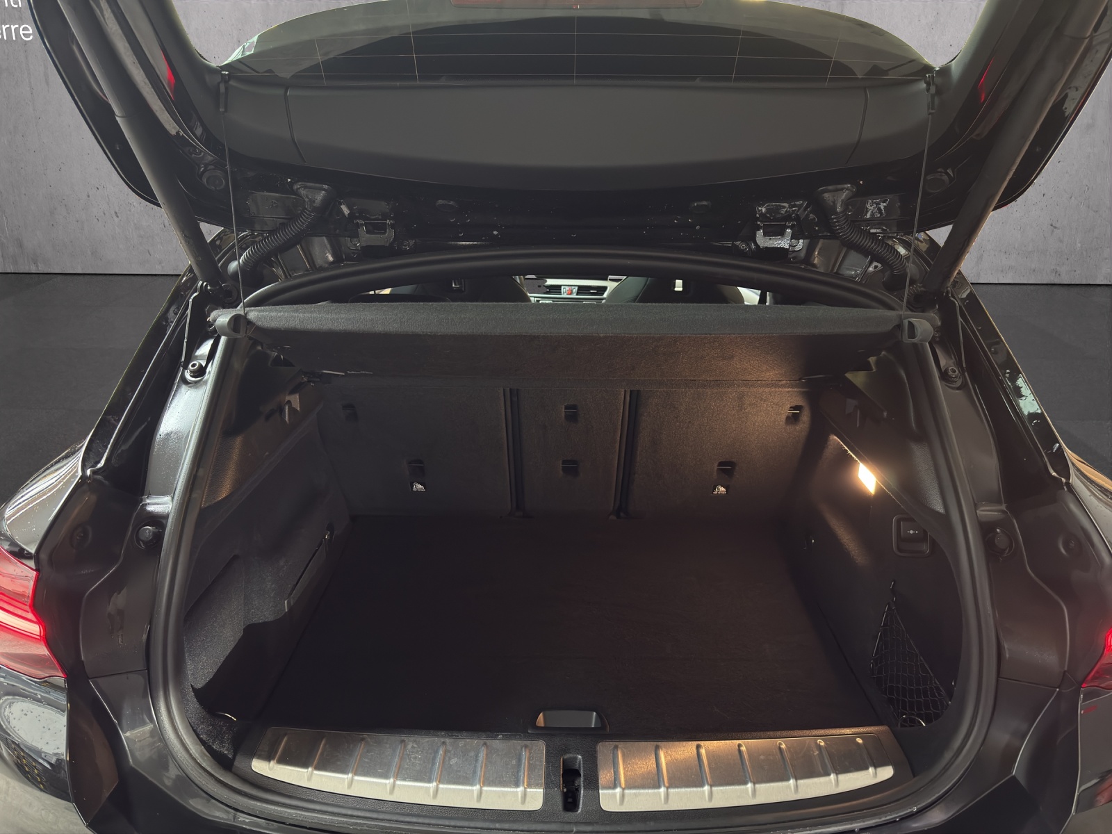 BMW X2 xDrive 25e M Sport Steptronic-image-13