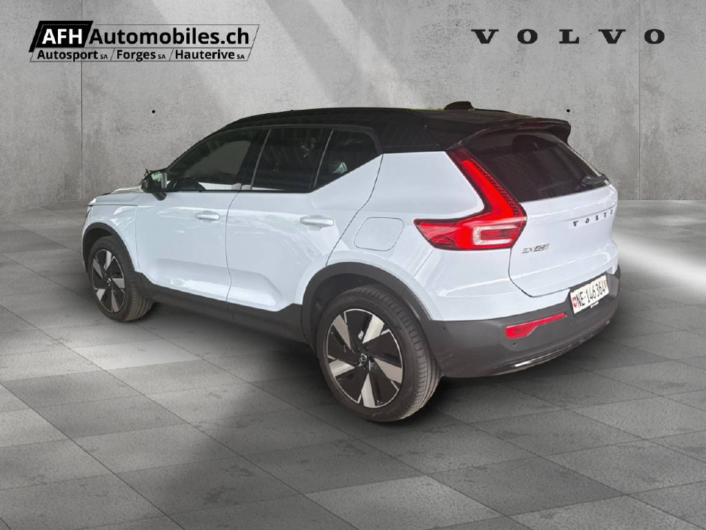 VOLVO EX40 Extended Plus-showroom-element-2