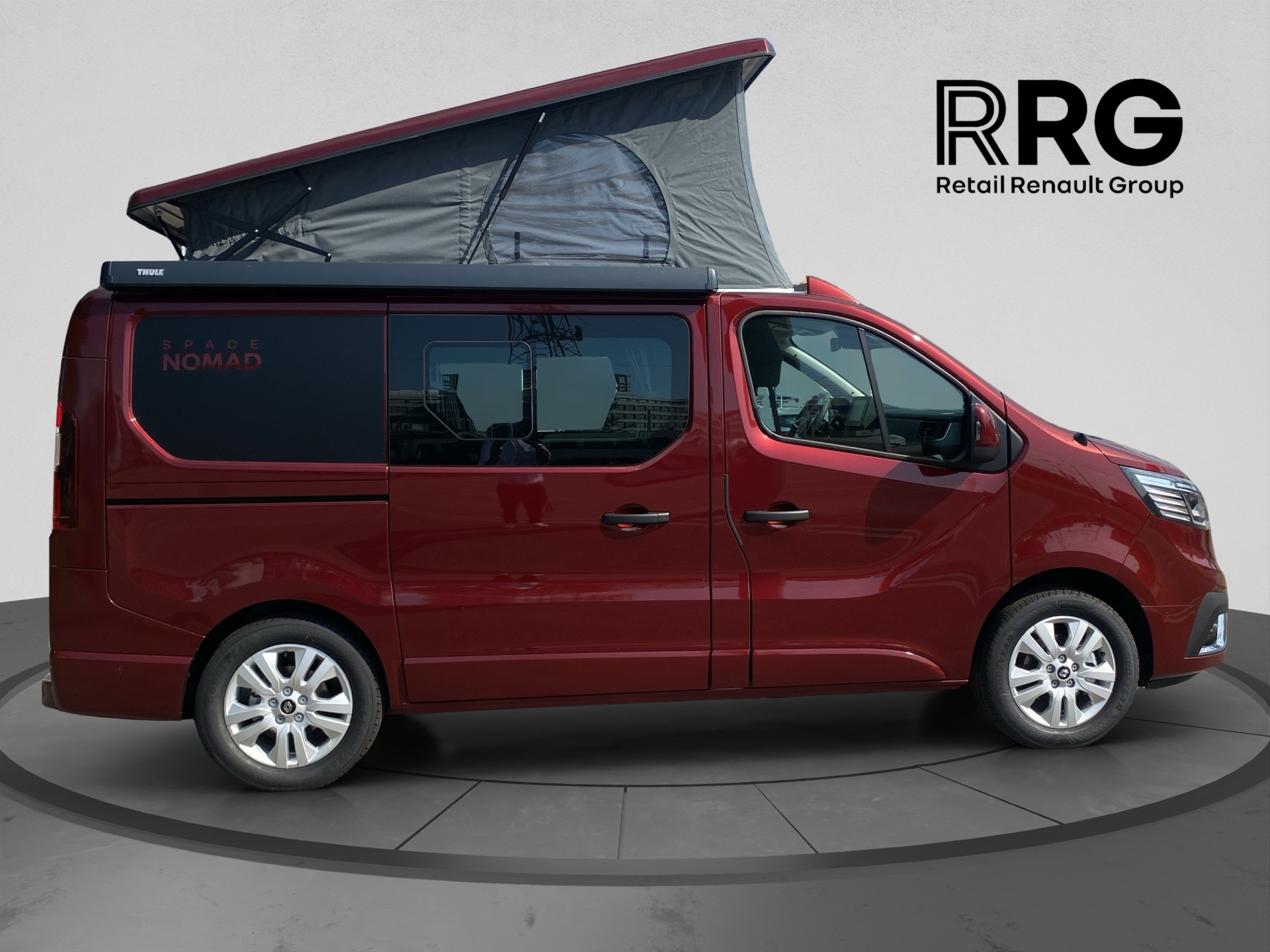 RENAULT Trafic Blue dCi 170 Spacenomad Iconic EAG-image-1