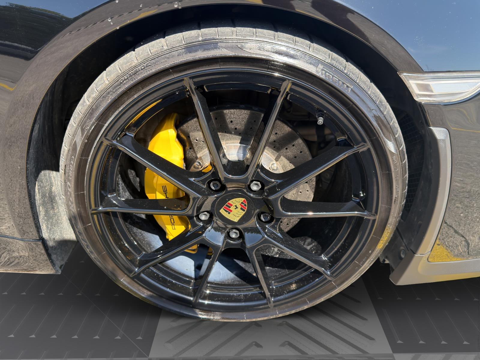 PORSCHE Boxster Spyder 3.8-image-19
