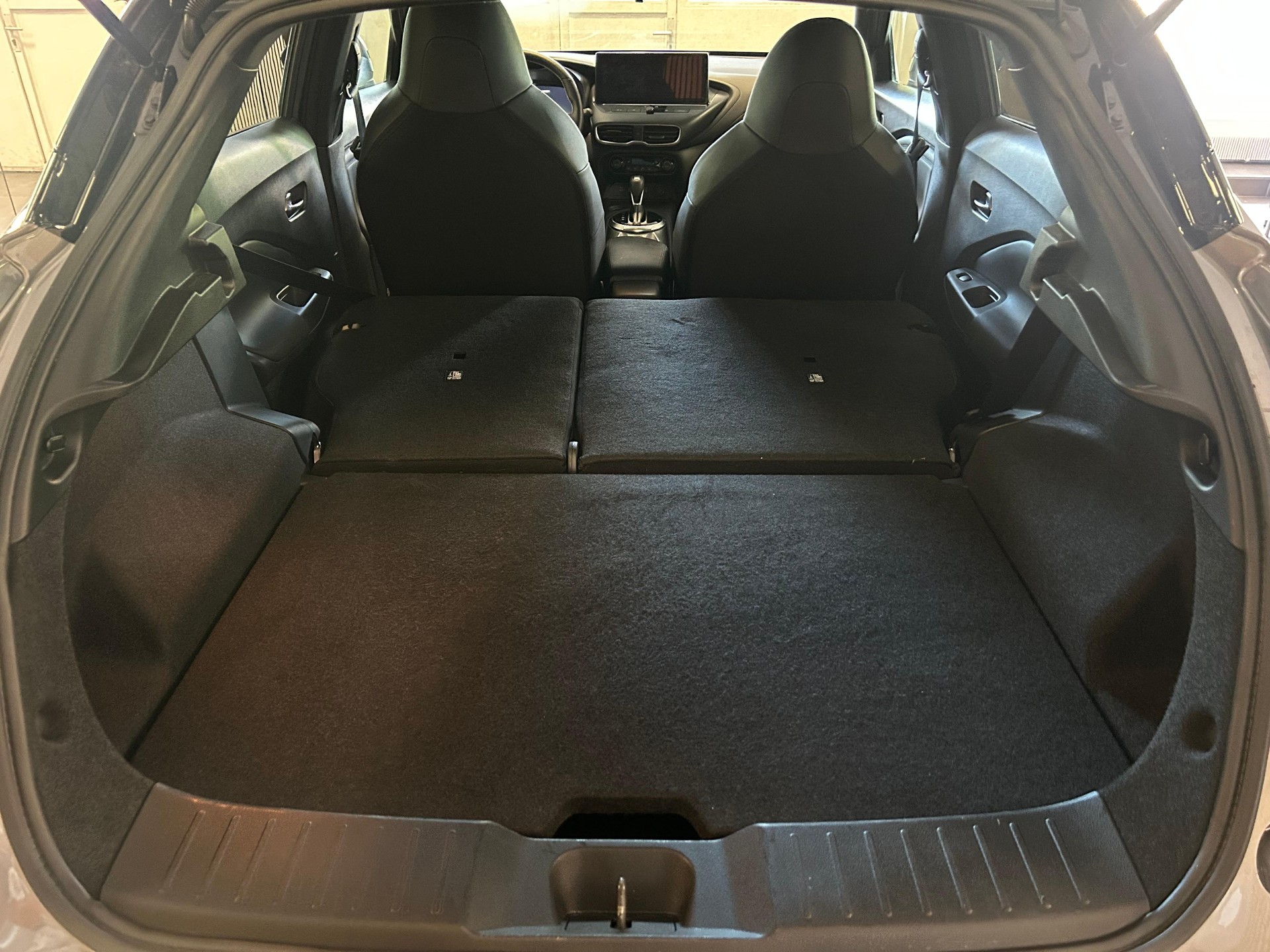 NISSAN Juke 1.0 DIG-T N-Connecta-image-22