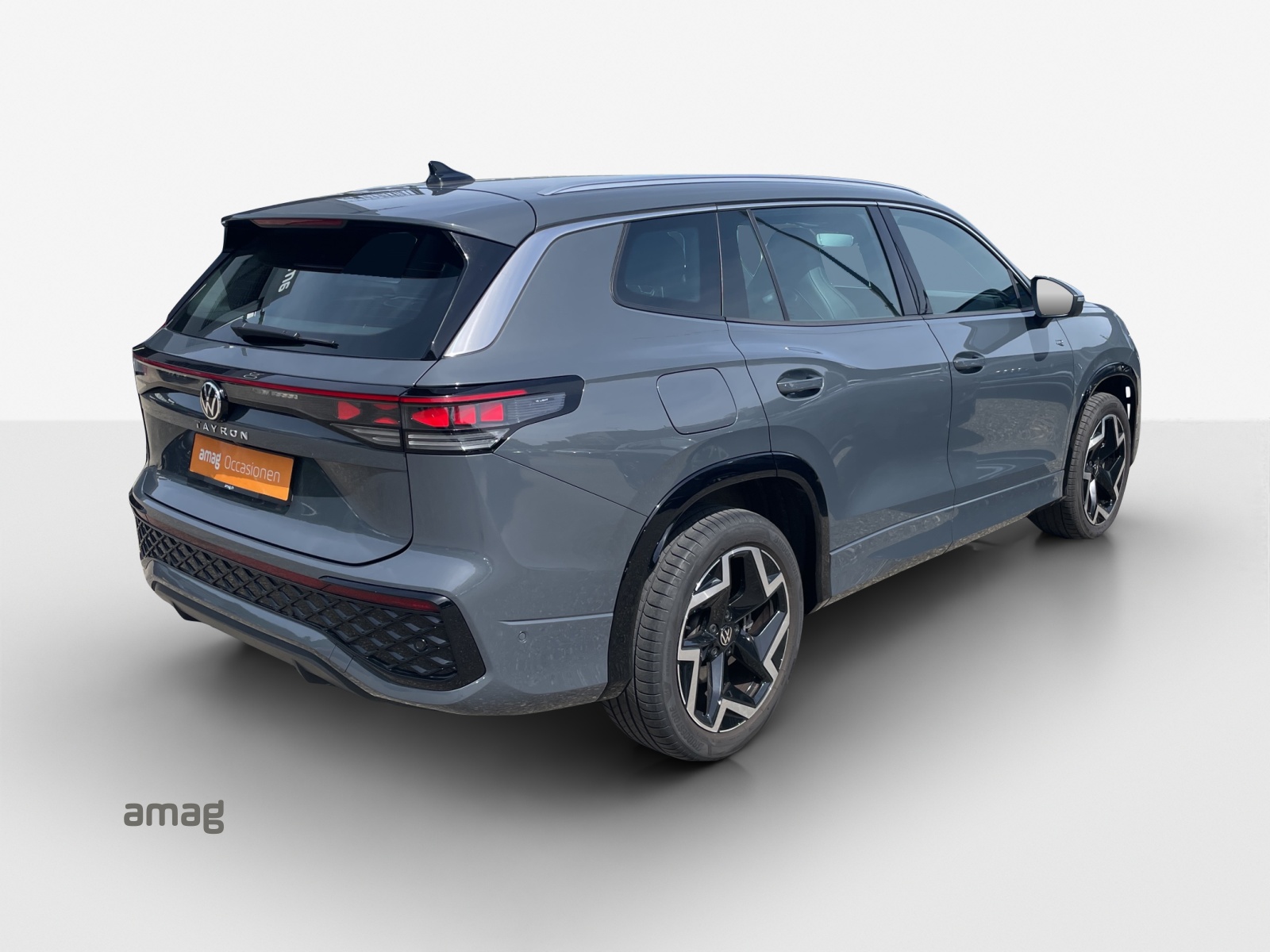 VW Tayron 2.0 TSI R-Line DSG 4Motion-image-4