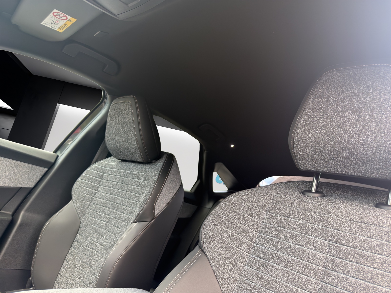 PEUGEOT 3008 NEW 73kWh Allure P AWD-image-13